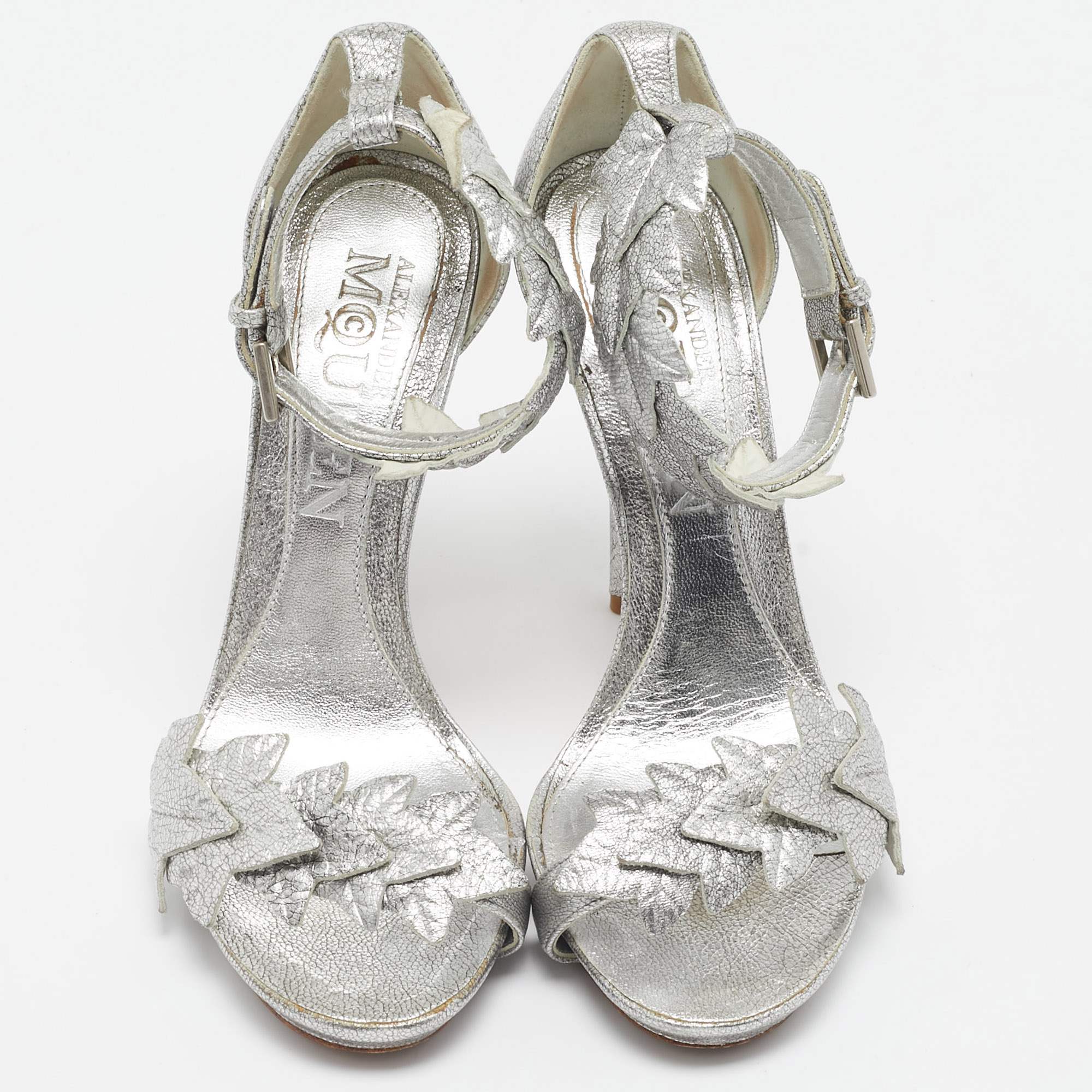 Alexander McQueen Metallic Silver Textured Leather Ivy Leaf Embellished Open Toe Sandals Size 36.5