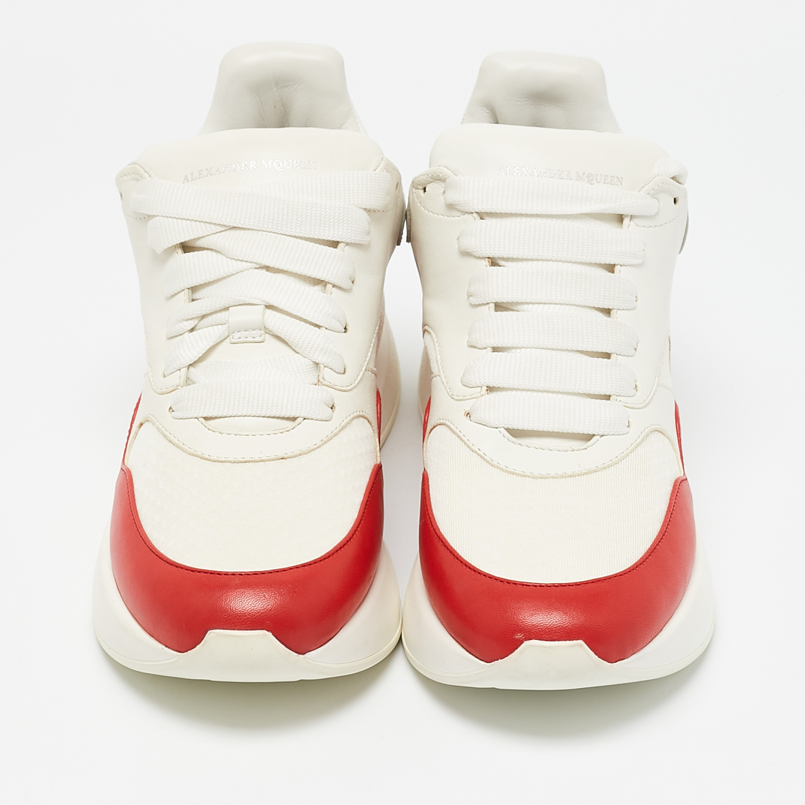 Alexander McQueen White/Red Leather And Mesh Oversized Runner Low Top Sneakers Size 38