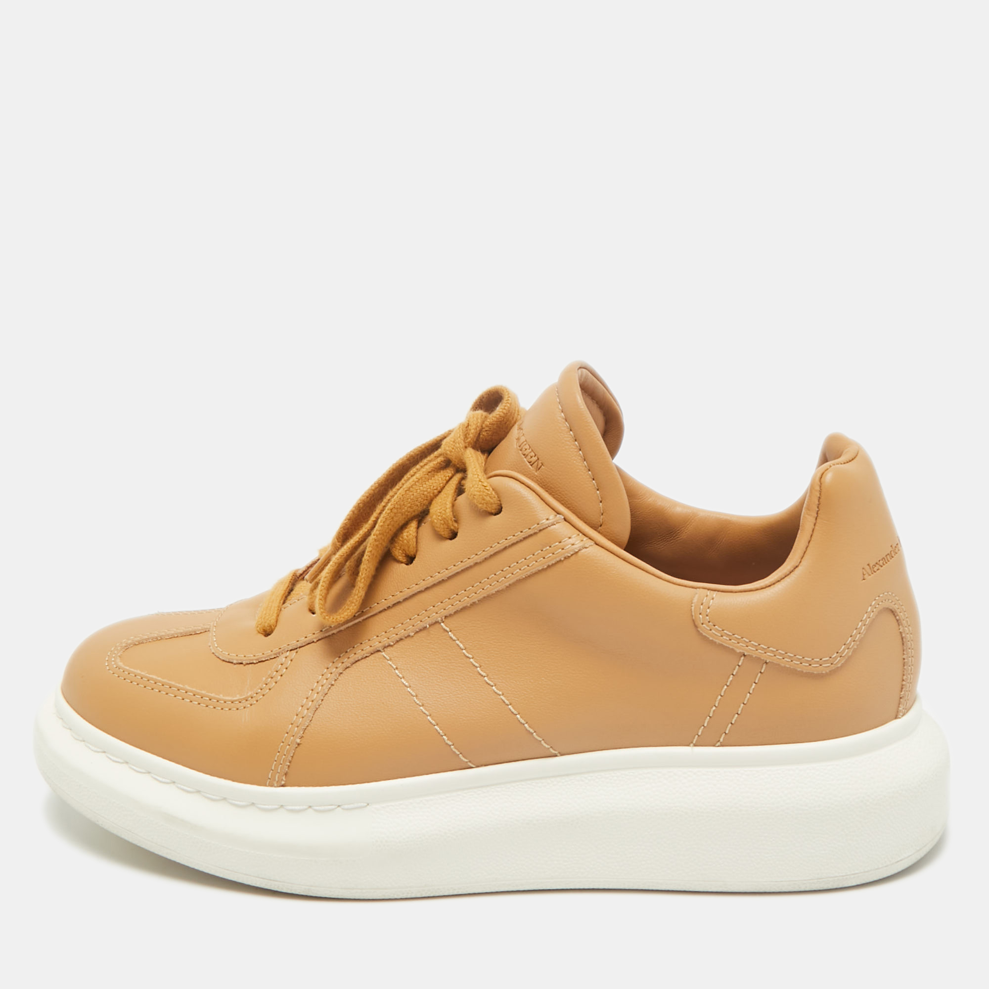Alexander McQueen Light Brown Leather Oversized Retro Sneakers Size
Alexander McQueen Light Brown Leather Oversized Retro Sneakers Size