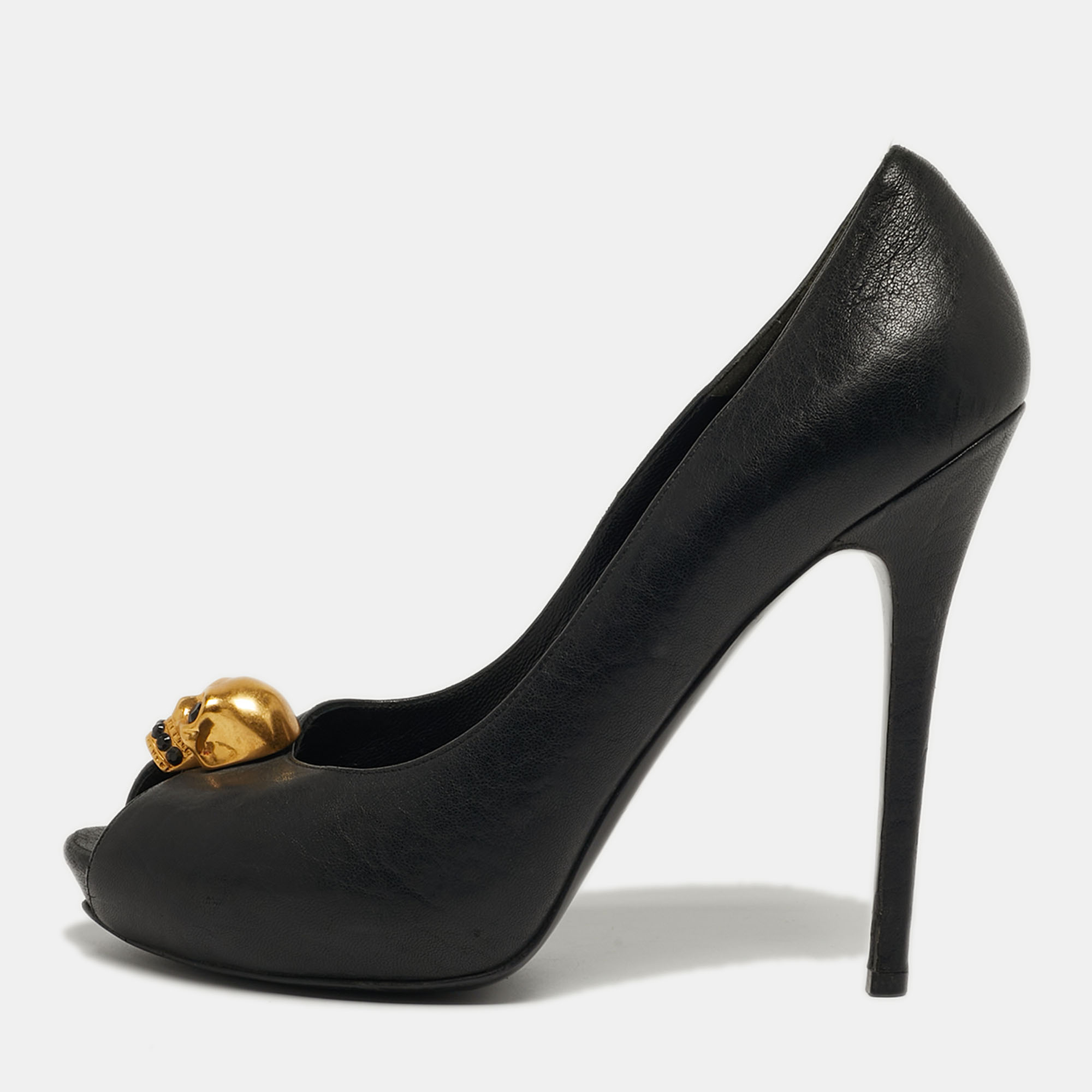 Alexander McQueen Skull Size Black Leather Peep Toe Platform Pumps
Alexander McQueen Skull Size Black Leather Peep Toe Platform Pumps