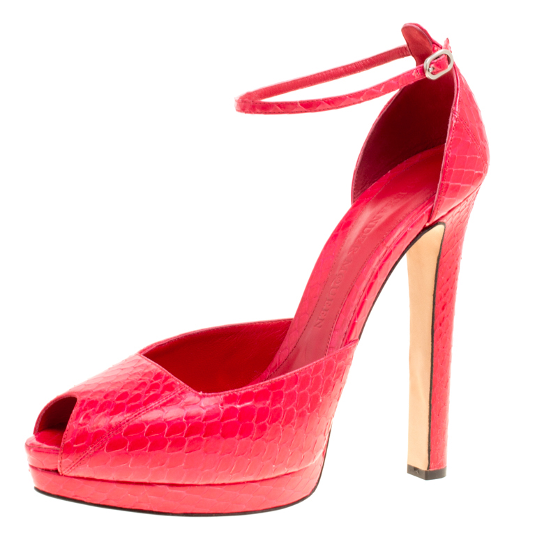 Alexander McQueen Red Python Peep Toe Ankle Strap Platform Sandals Size 40