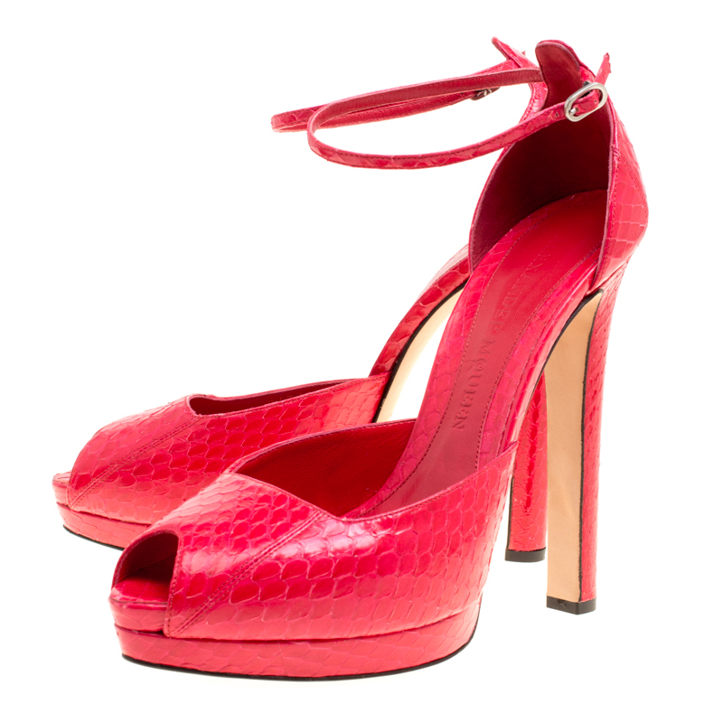 Alexander McQueen Red Python Peep Toe Ankle Strap Platform Sandals Size 40