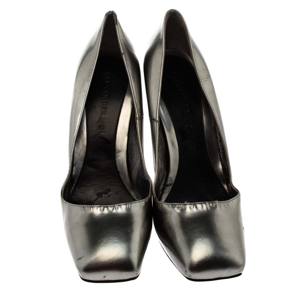 Alexander McQueen Silver Patent Leather Square Toe Pumps Size 41