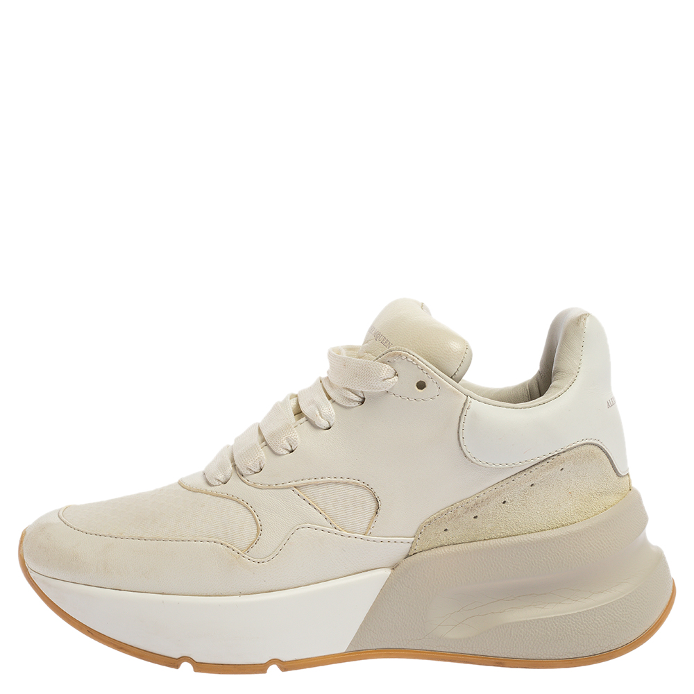 Alexander McQueen White Leather and Fabric Oversized Runner Low Top Sneakers Size
Alexander McQueen White Leather and Fabric Oversized Runner Low Top Sneakers Size
