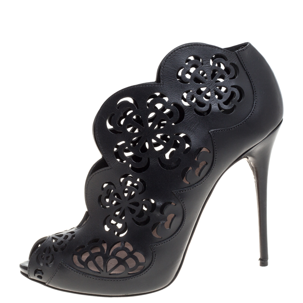 Image of Alexander McQueen Black Floral Laser Cut Leather Ankle Boots Size