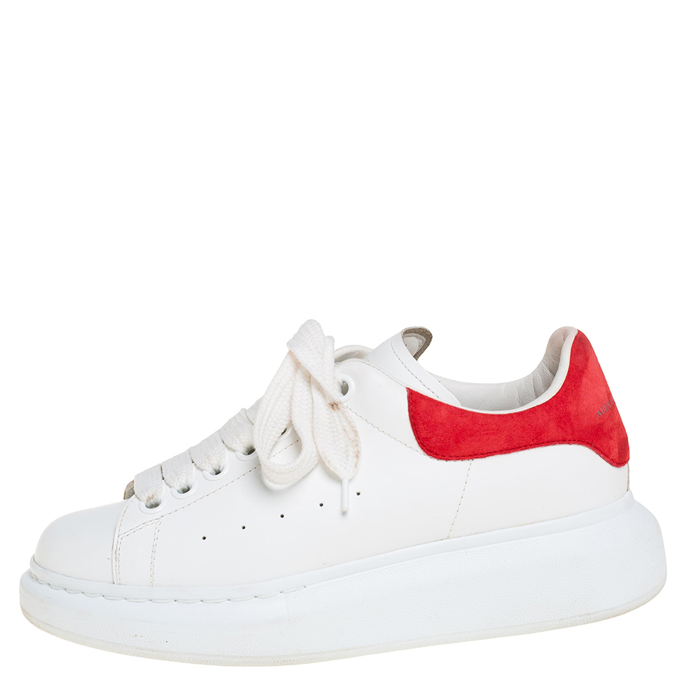 Alexander McQueen White/Red Leather And Suede Oversized Low Top Sneakers Size
Alexander McQueen White/Red Leather And Suede Oversized Low Top Sneakers Size