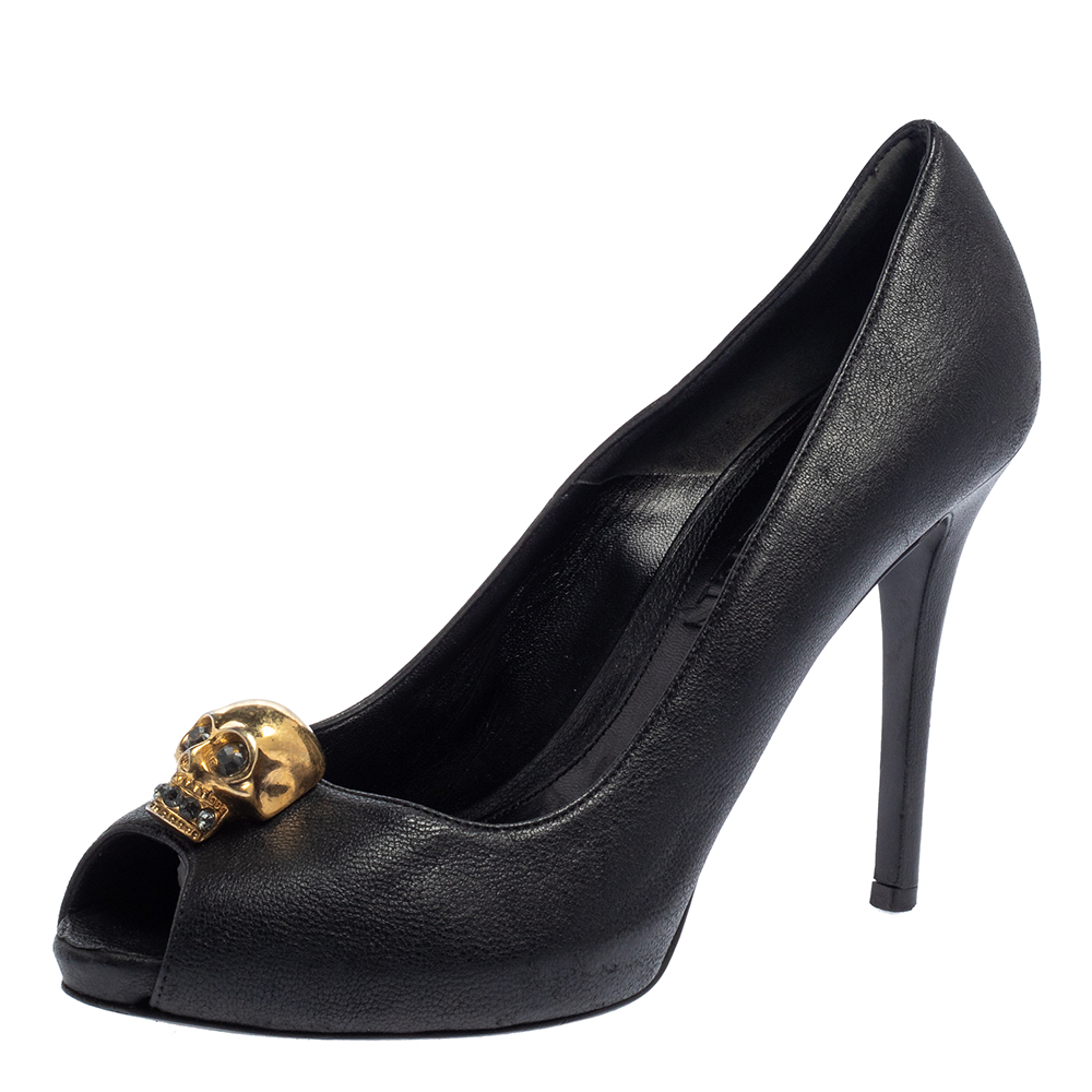 Alexander mcqueen black leather skull embellished peep toe pumps size 37