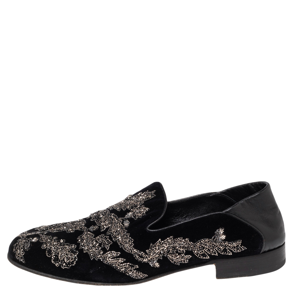 Alexander McQueen Black Velvet And Leather Embroidered Detail Loafers Size
Alexander McQueen Black Velvet And Leather Embroidered Detail Loafers Size