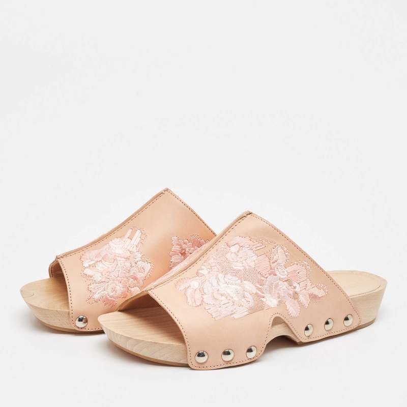 Alexander McQueen Peach Leather Embroidered Wooden Clogs Size 37.5