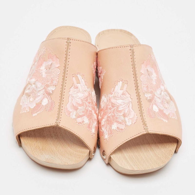 Alexander McQueen Peach Leather Embroidered Wooden Clogs Size 37.5