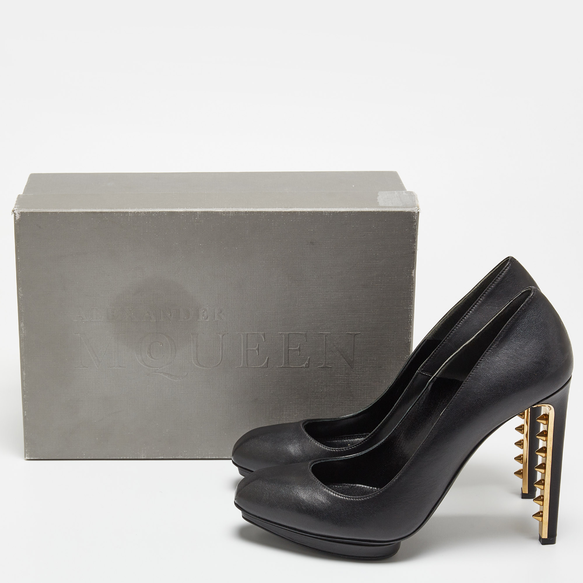 Alexander McQueen Black Leather Spike Heel Pumps Size 40