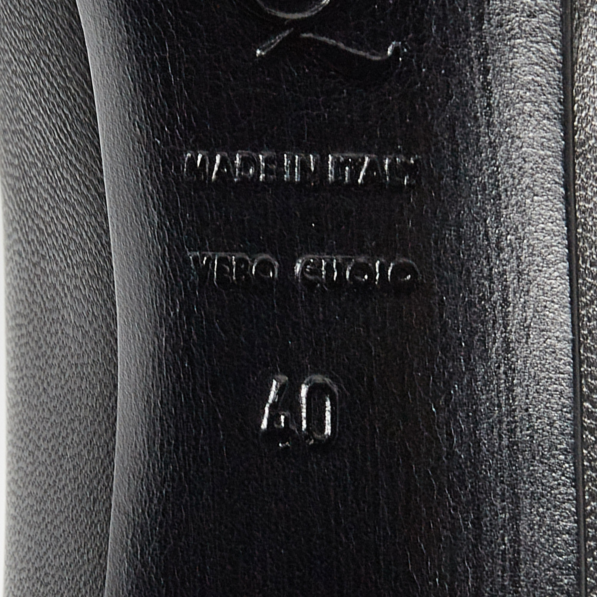 Alexander McQueen Black Leather Spike Heel Pumps Size 40