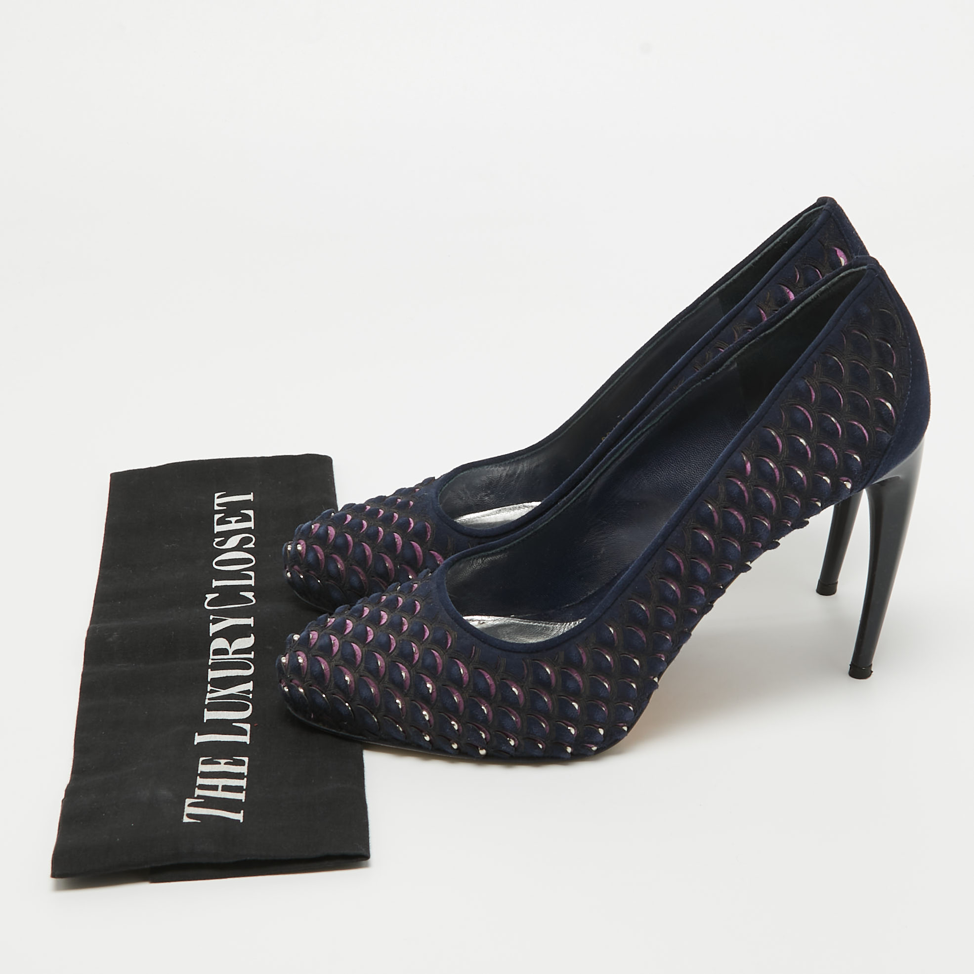 Alexander McQueen Navy Blue/Pink Laser Cut Suede And Studded Satin Round Toe Pumps Size 37.5