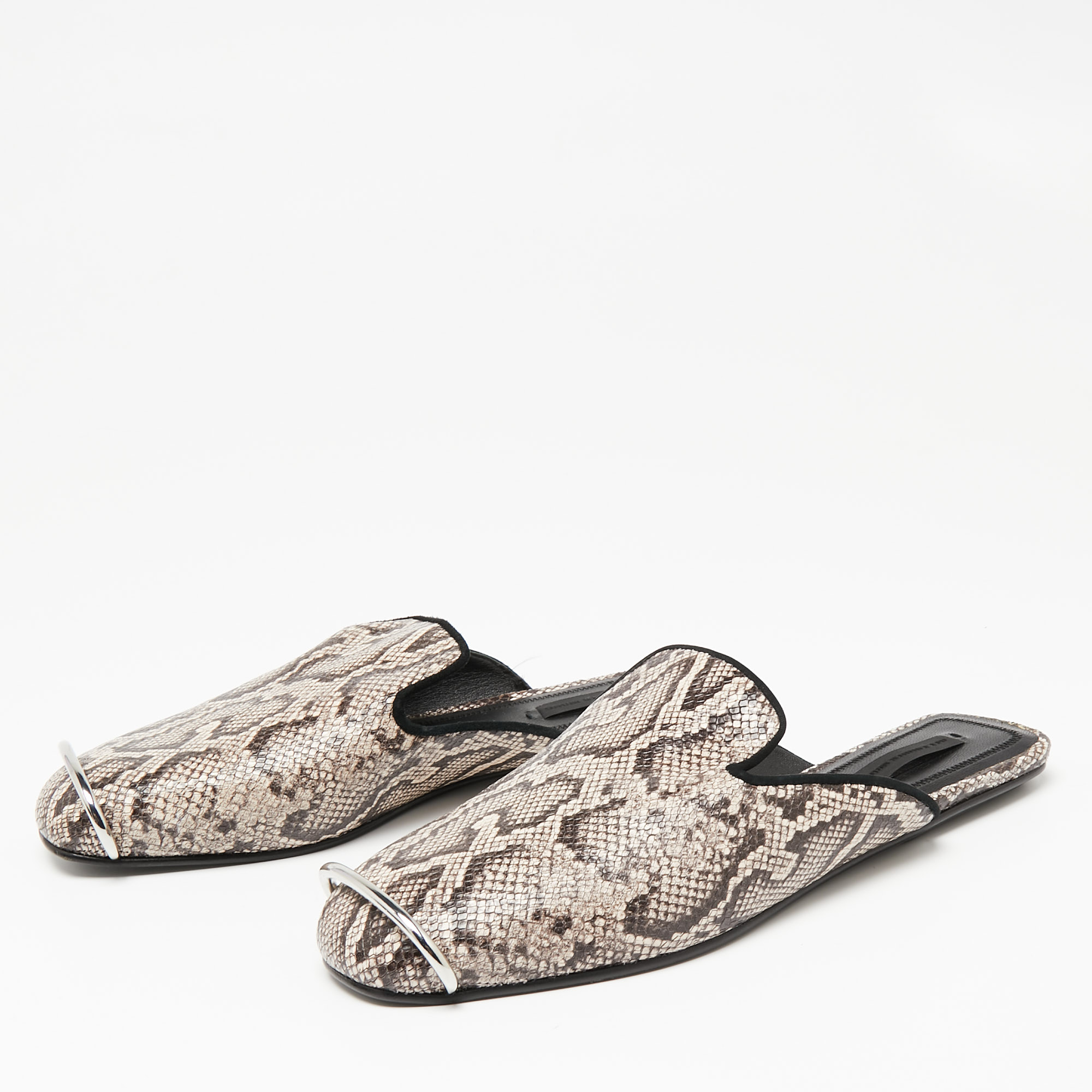 

Alexander Wang Black/Beige Snakeskin Embossed Leather Jaelle Flat Mules Size