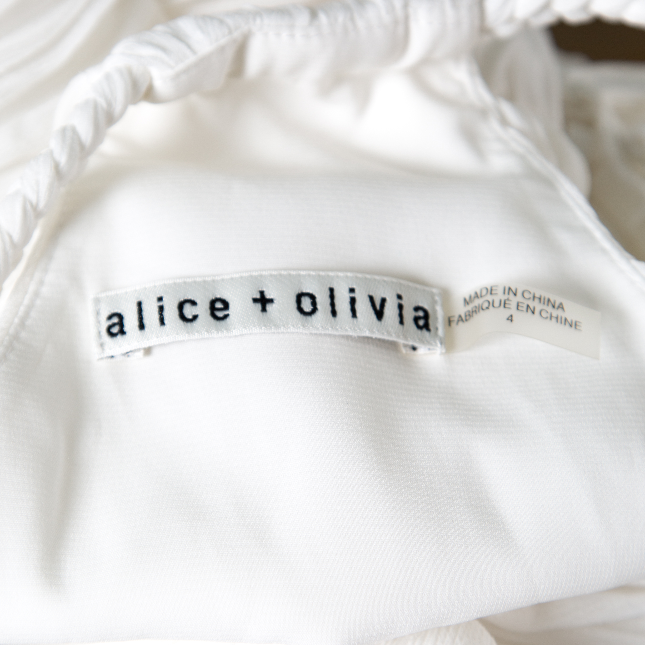 Alice + Olivia White Plisse Plunge Neck Naomi Goddess Gown S