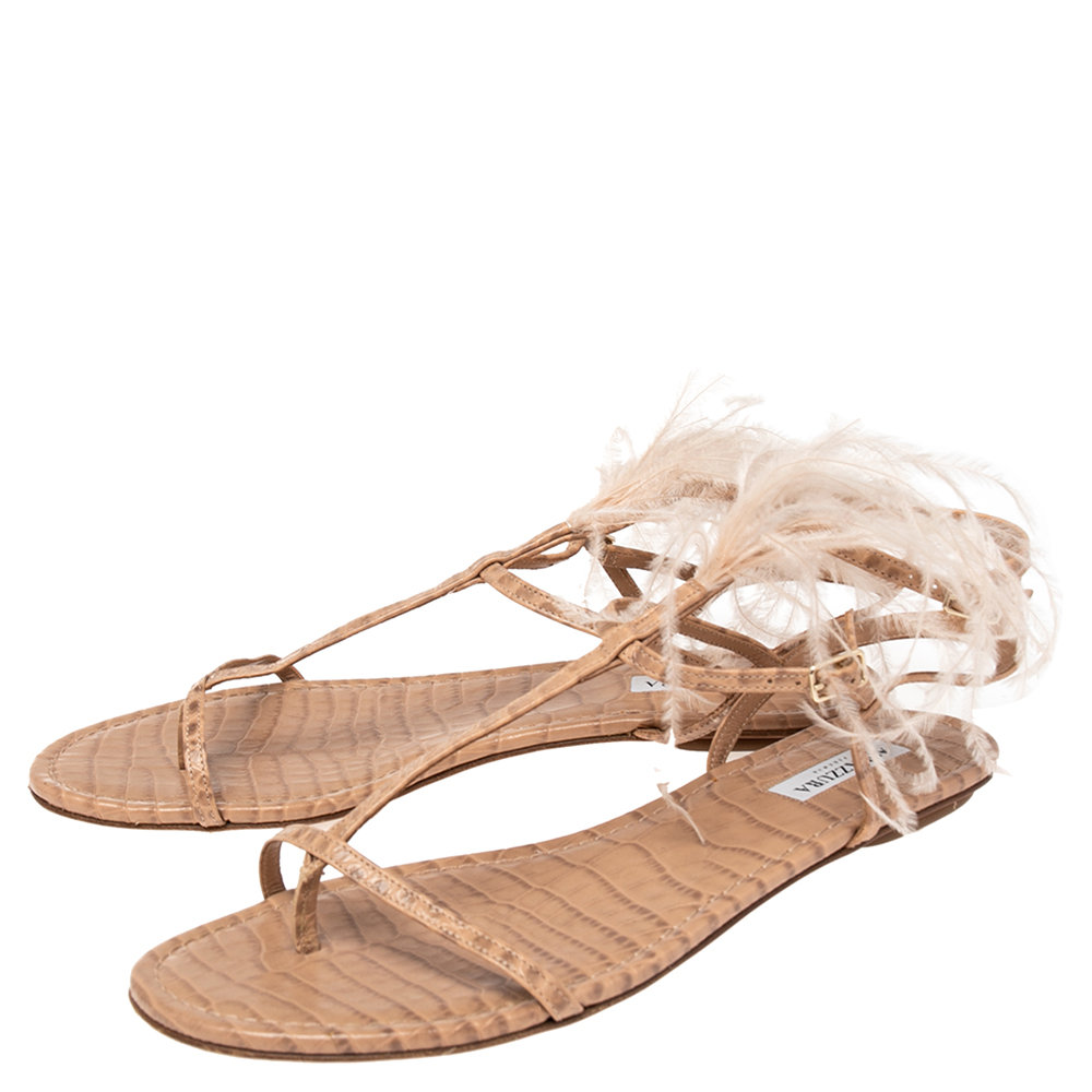 Aquazzura Beige Snake Embossed Leather Feather Trimmed T- Strap Sandals Size 39