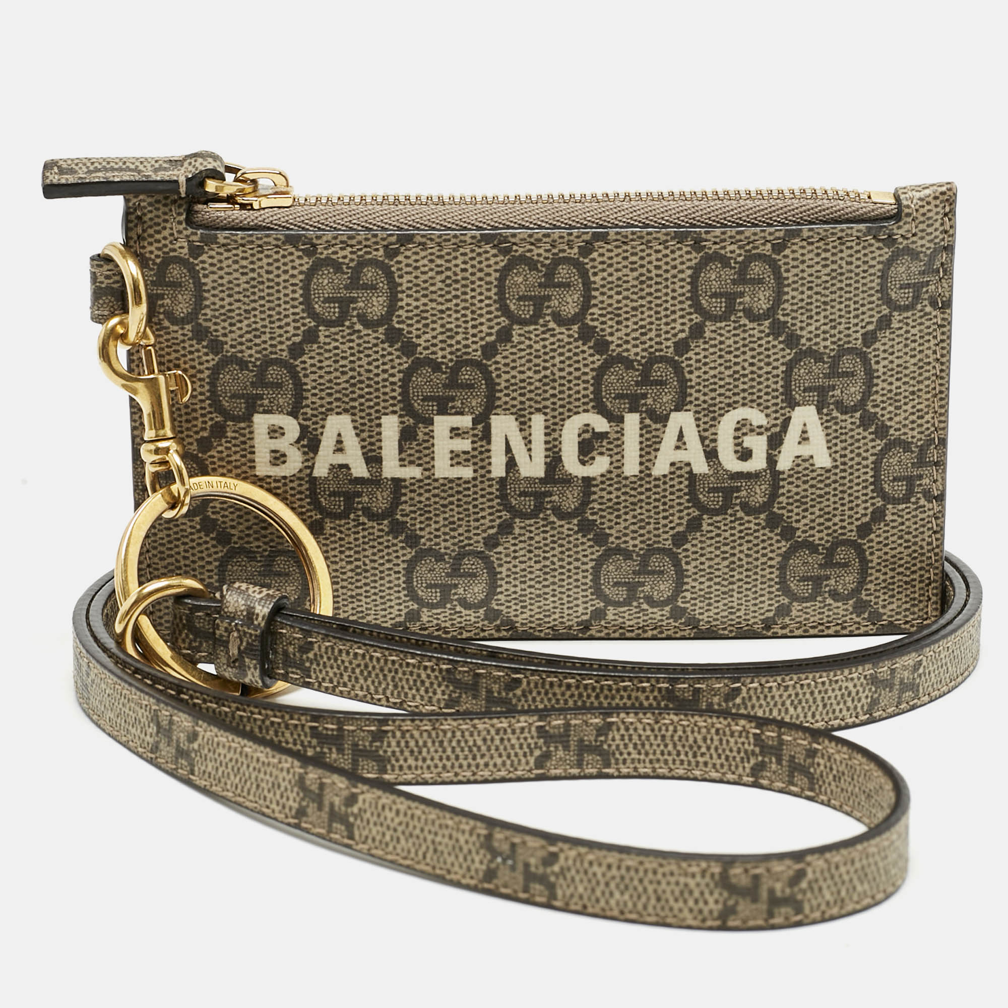 Balenciaga x Gucci Beige GG Supreme Canvas The Hacker Project Card Case with Strap
Balenciaga x Gucci Beige GG Supreme Canvas The Hacker Project Card Case with Strap