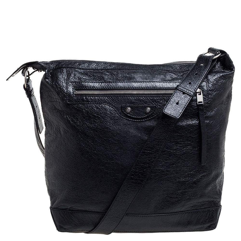 Image of Balenciaga Black Leather RH Classic Day Messenger Bag