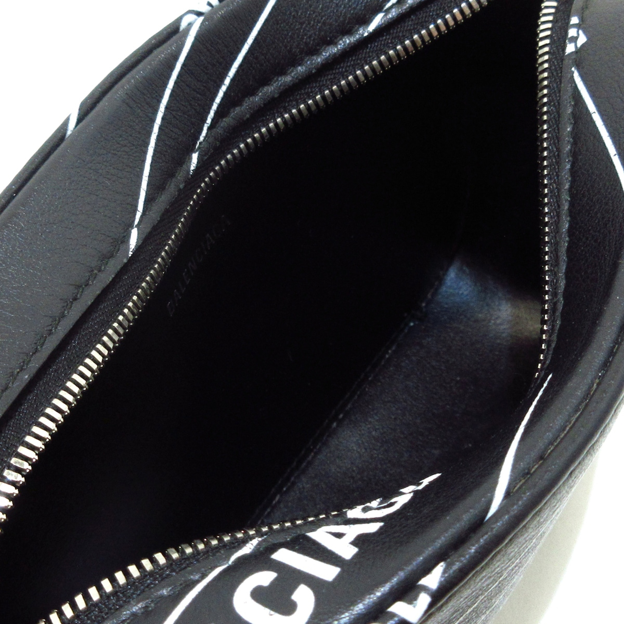 Balenciaga Black Leather Everyday Shoulder Bag