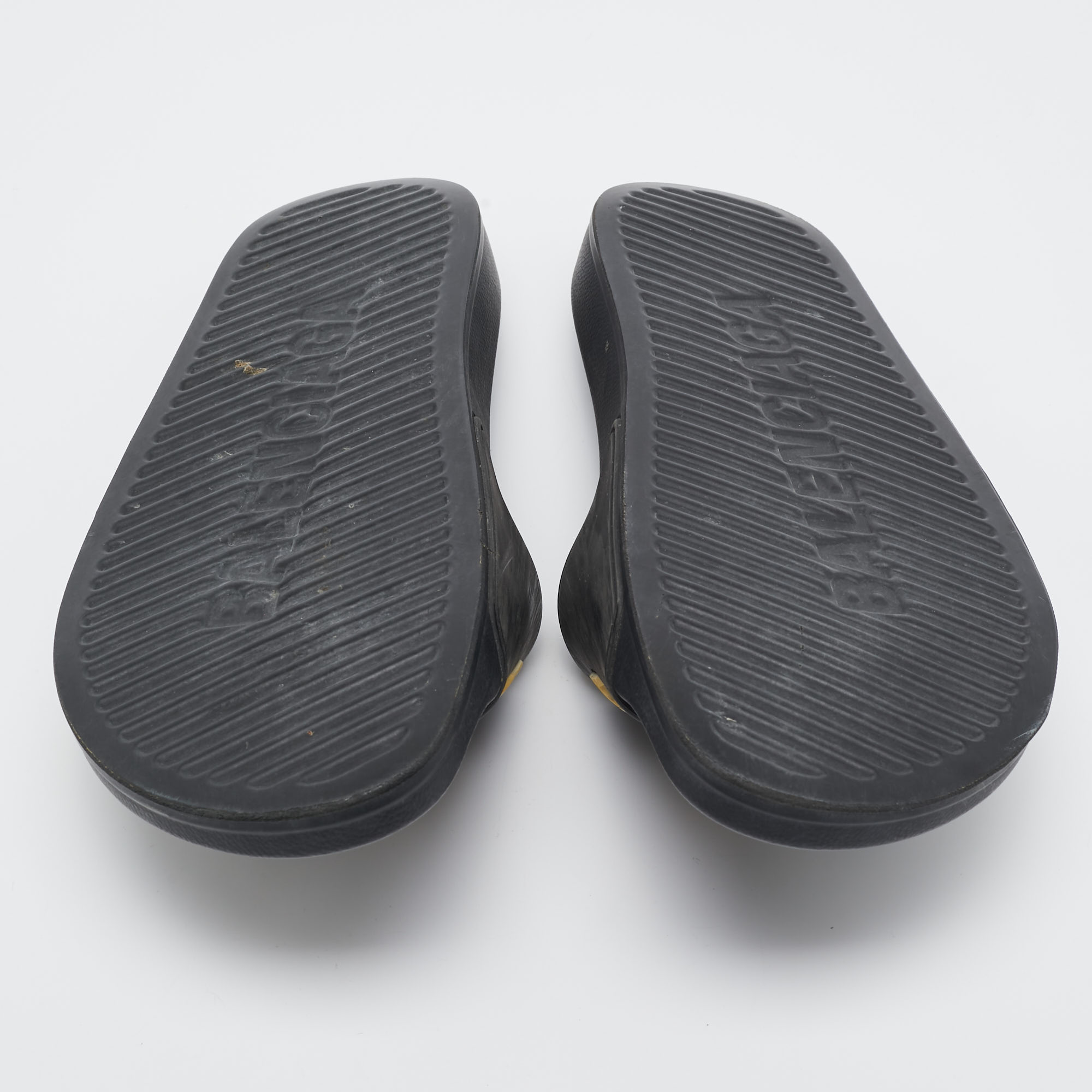 Balenciaga Black Rubber Embossed Logo Pool Slides Size 41