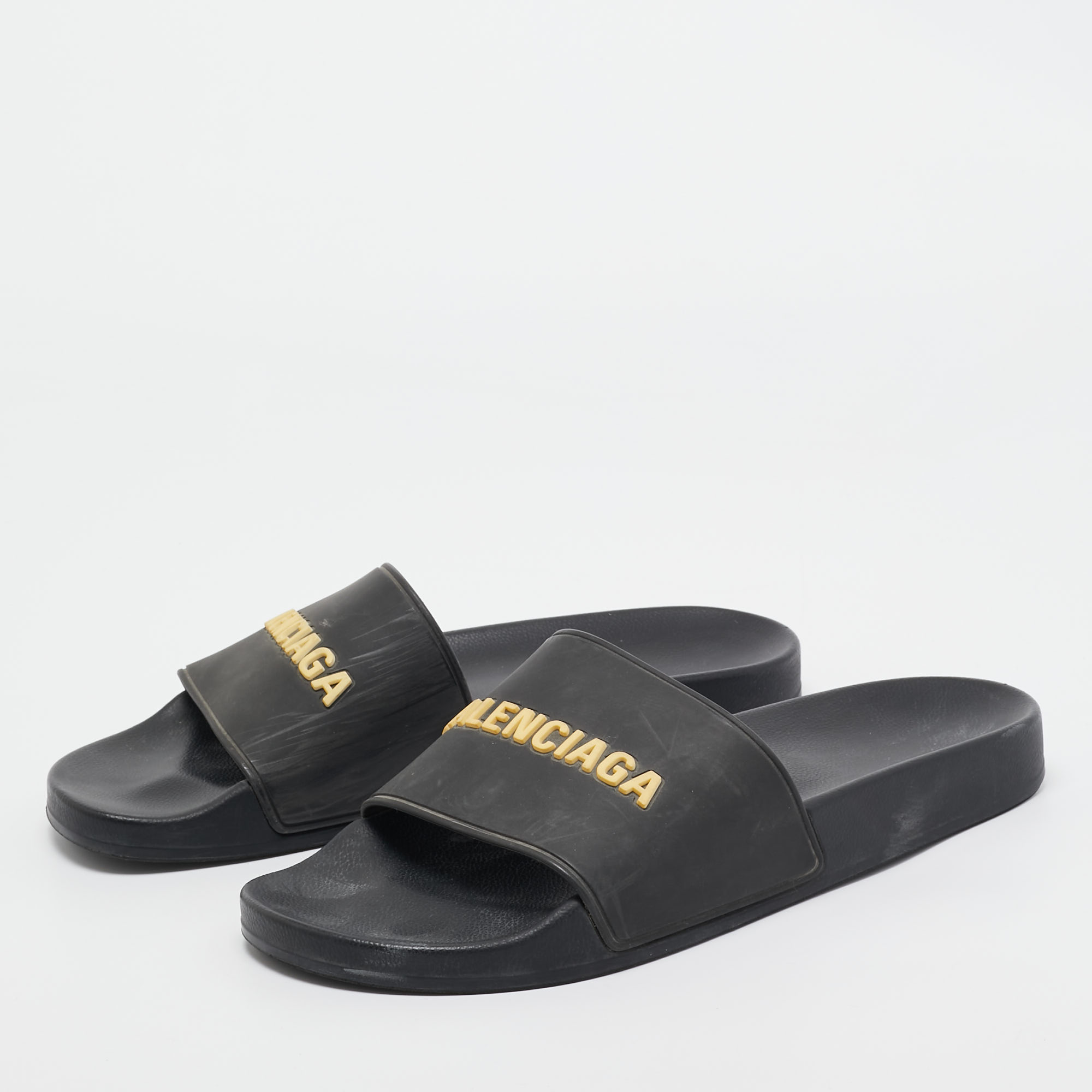 Balenciaga Black Rubber Embossed Logo Pool Slides Size 41