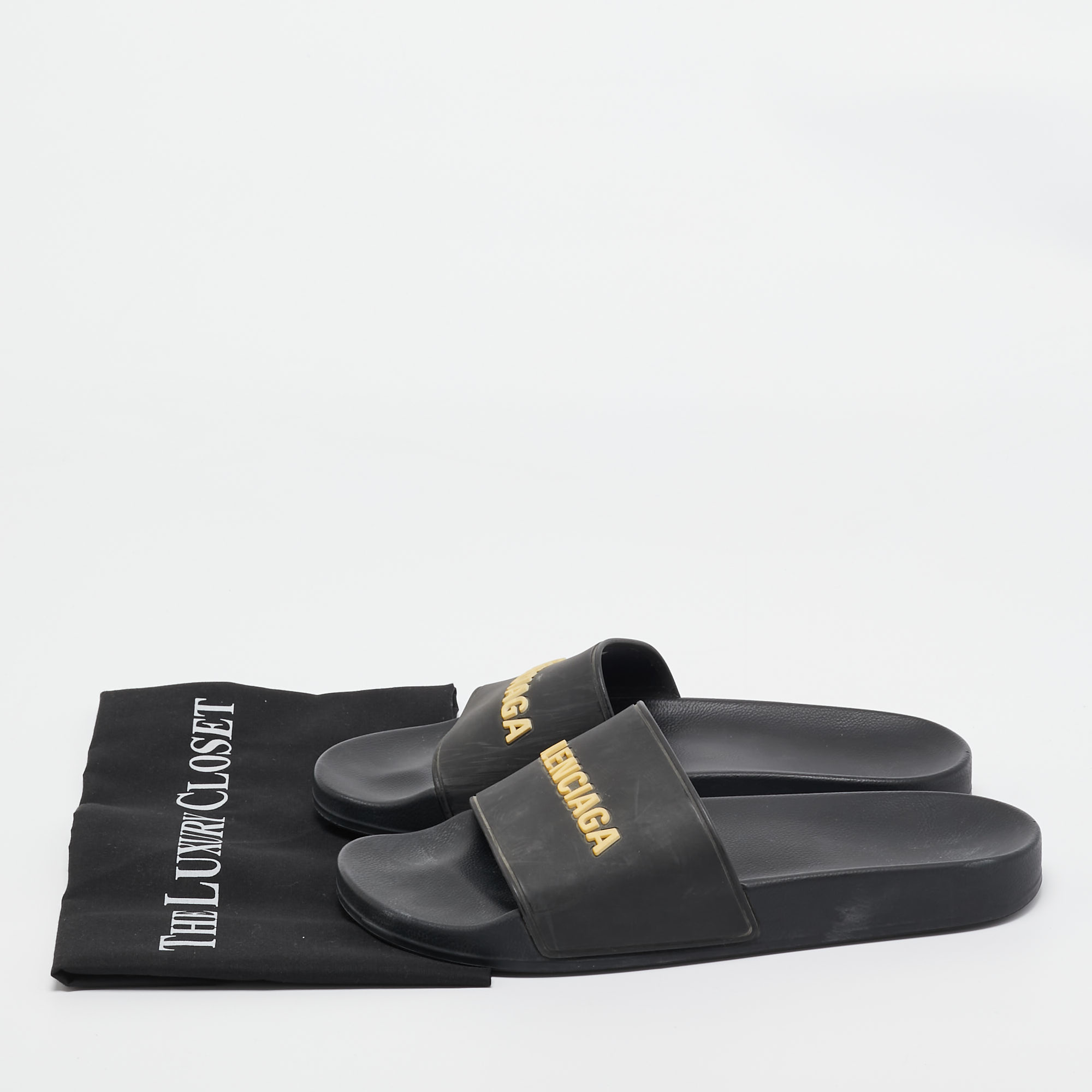 Balenciaga Black Rubber Embossed Logo Pool Slides Size 41