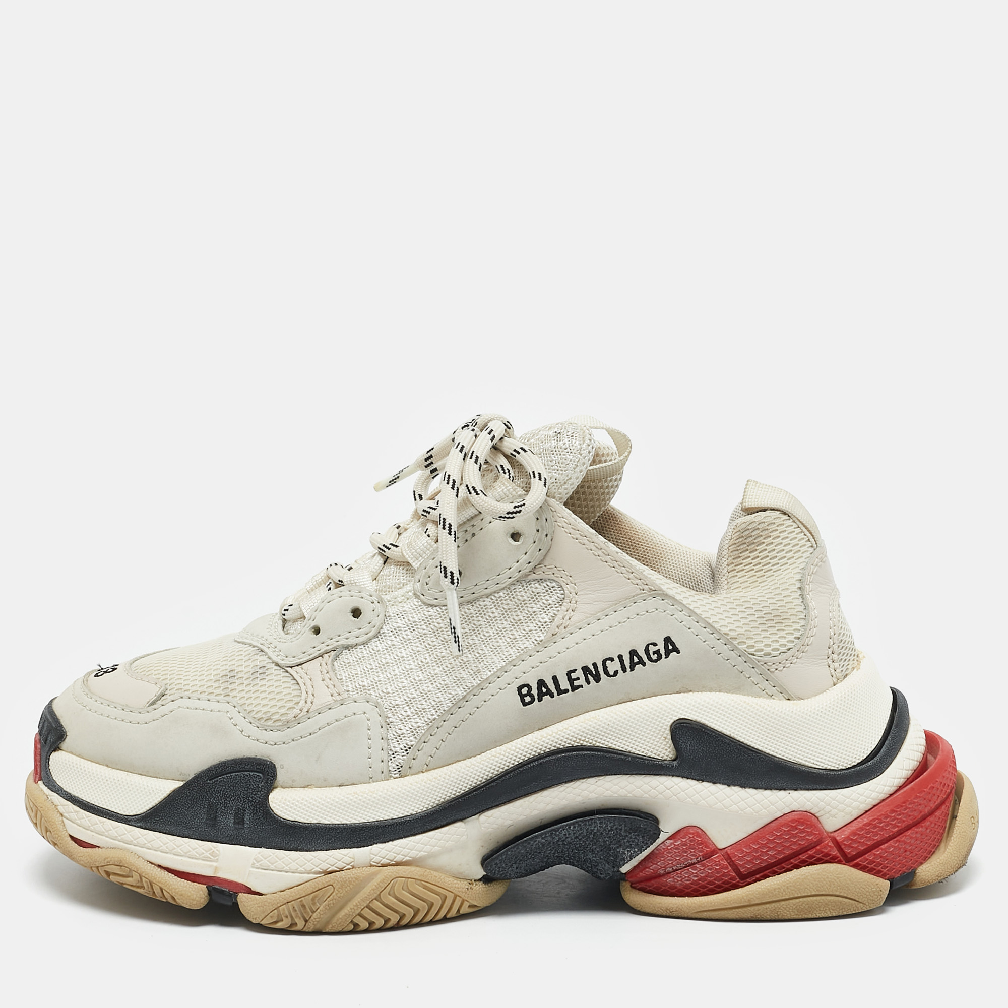 Balenciaga Grey Mesh and Nubuck Leather Triple S Clear Low Top Sneakers Size, Multicolor
Balenciaga Grey Mesh and Nubuck Leather Triple S Clear Low Top Sneakers Size, Multicolor