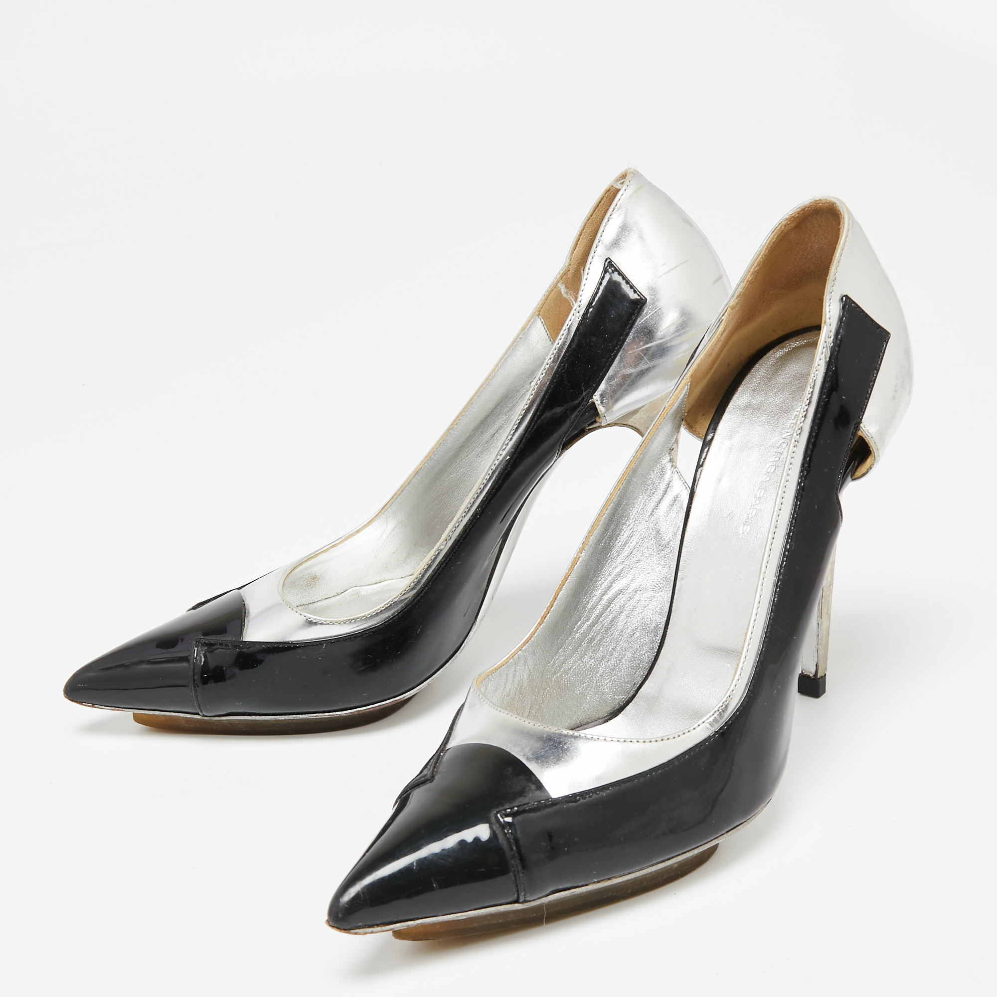 Balenciaga Silver/Black Patent And Leather Pointed Toe Pumps Size 38.5