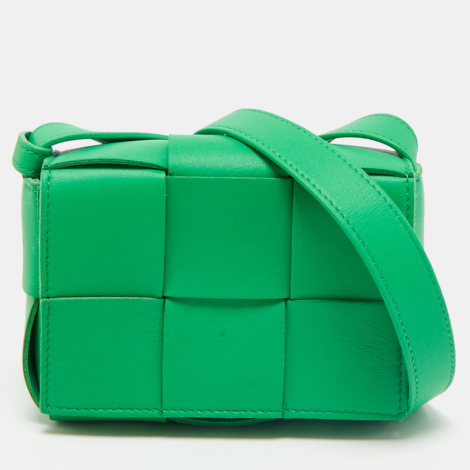 Bottega Veneta Green Intrecciato Leather Mini Candy Cassette Crossbody Bag
Bottega Veneta Green Intrecciato Leather Mini Candy Cassette Crossbody Bag