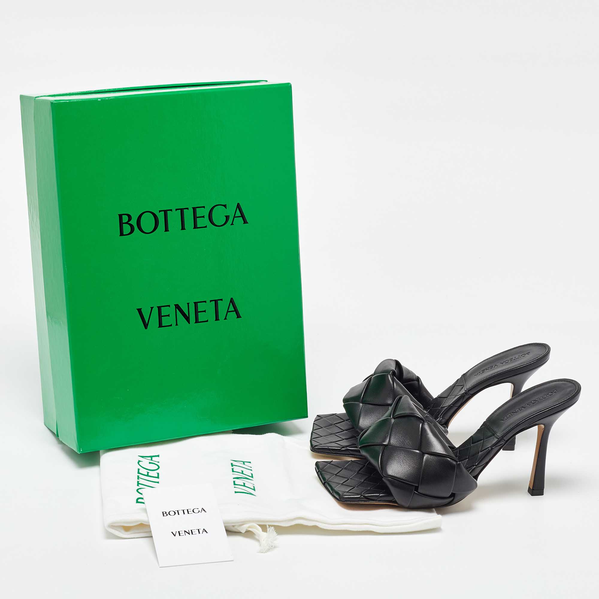 Bottega Veneta Black Woven Leather Lido Slide Sandals Size 37.5