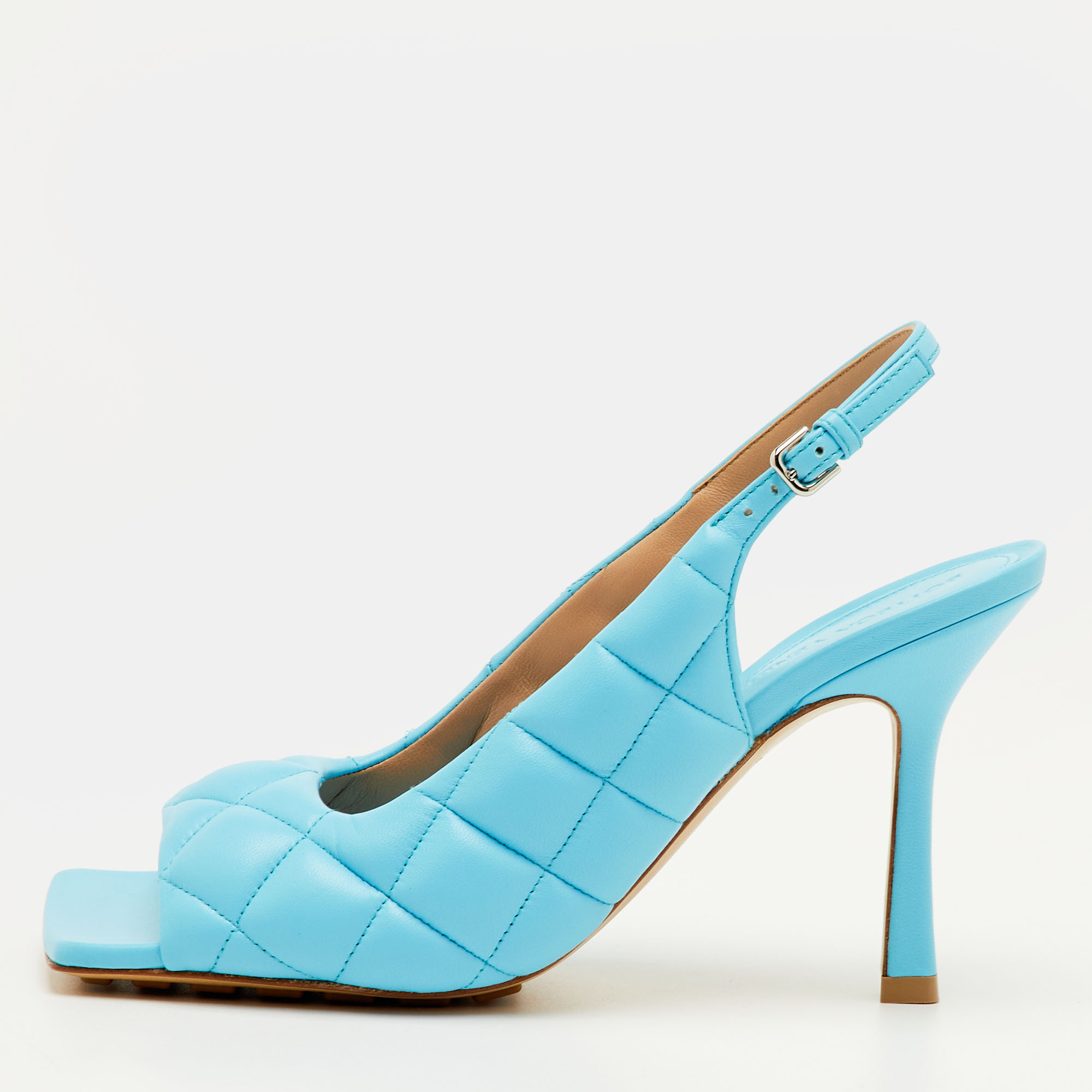 Bottega Veneta Padded Size Blue Quilted Leather Slingback Sandals
Bottega Veneta Padded Size Blue Quilted Leather Slingback Sandals