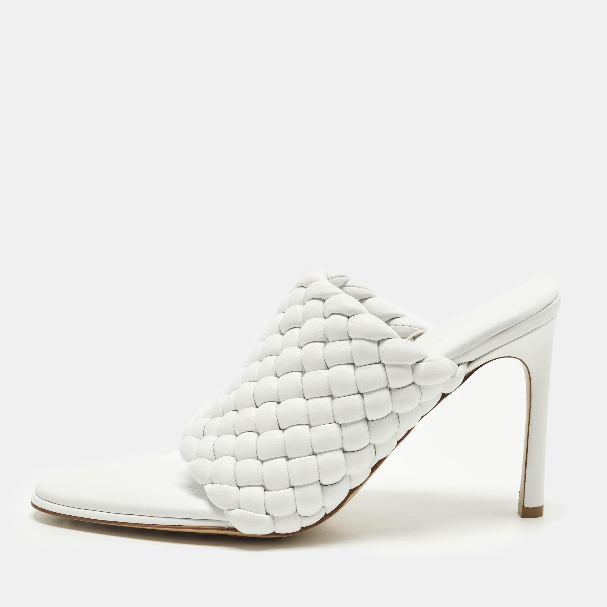 Bottega Veneta Lido Size White Woven Leather Slide Sandals
Bottega Veneta Lido Size White Woven Leather Slide Sandals