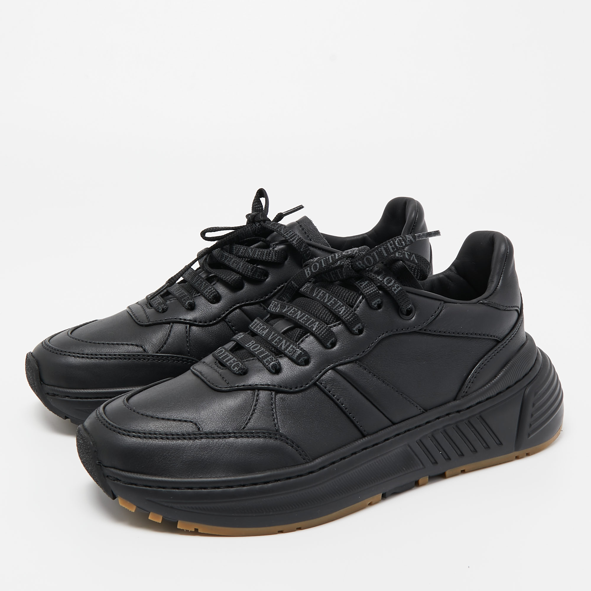 

Bottega Veneta Black Leather Low Top Lace Up Sneakers Size
