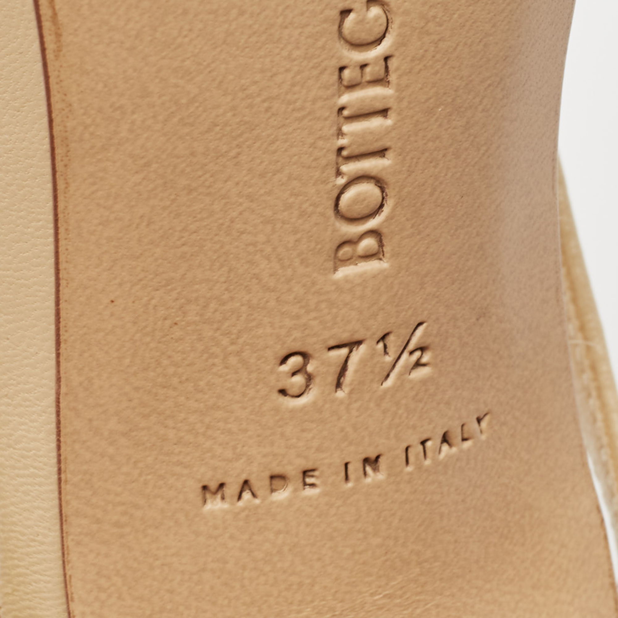 Bottega Veneta Cream Leather Stretch Ankle Strap Sandals Size 37.5