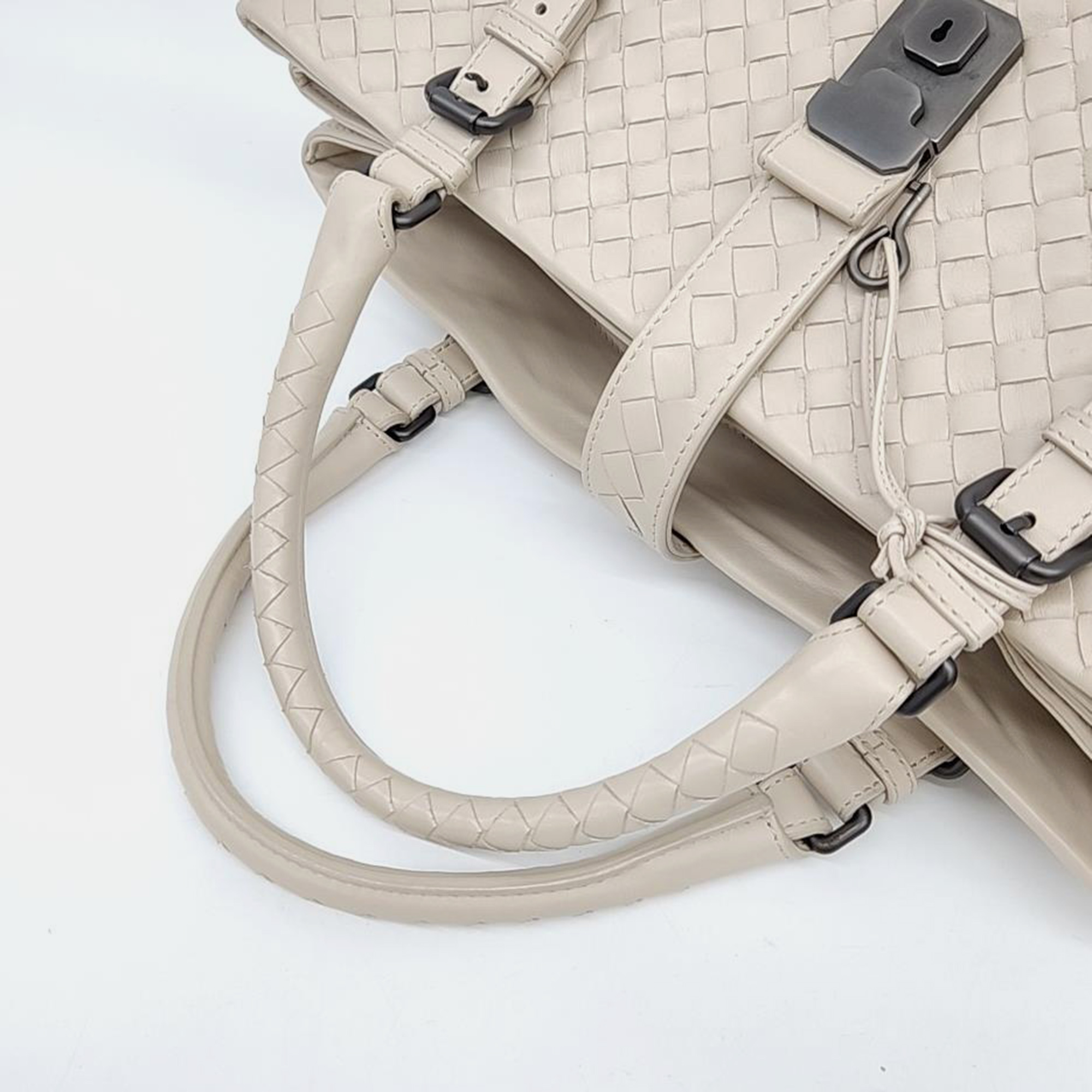 Bottega Veneta Beige Roma Handbag