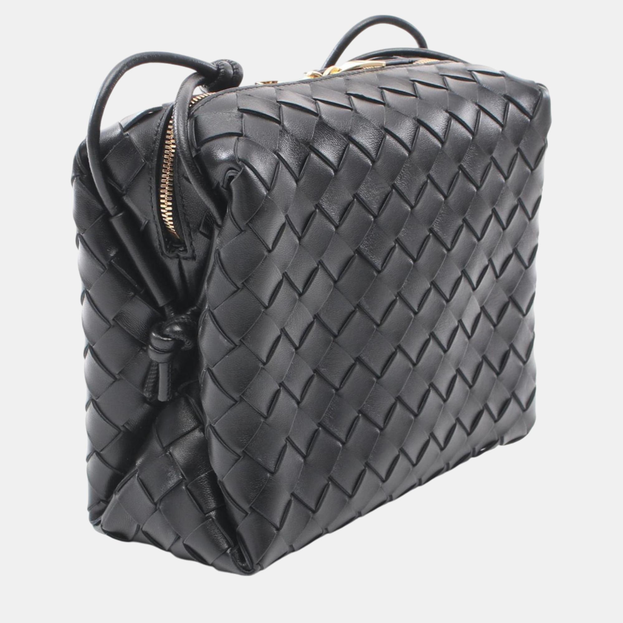 Bottega Veneta Intrecciato Small Camera Leather Black Bag