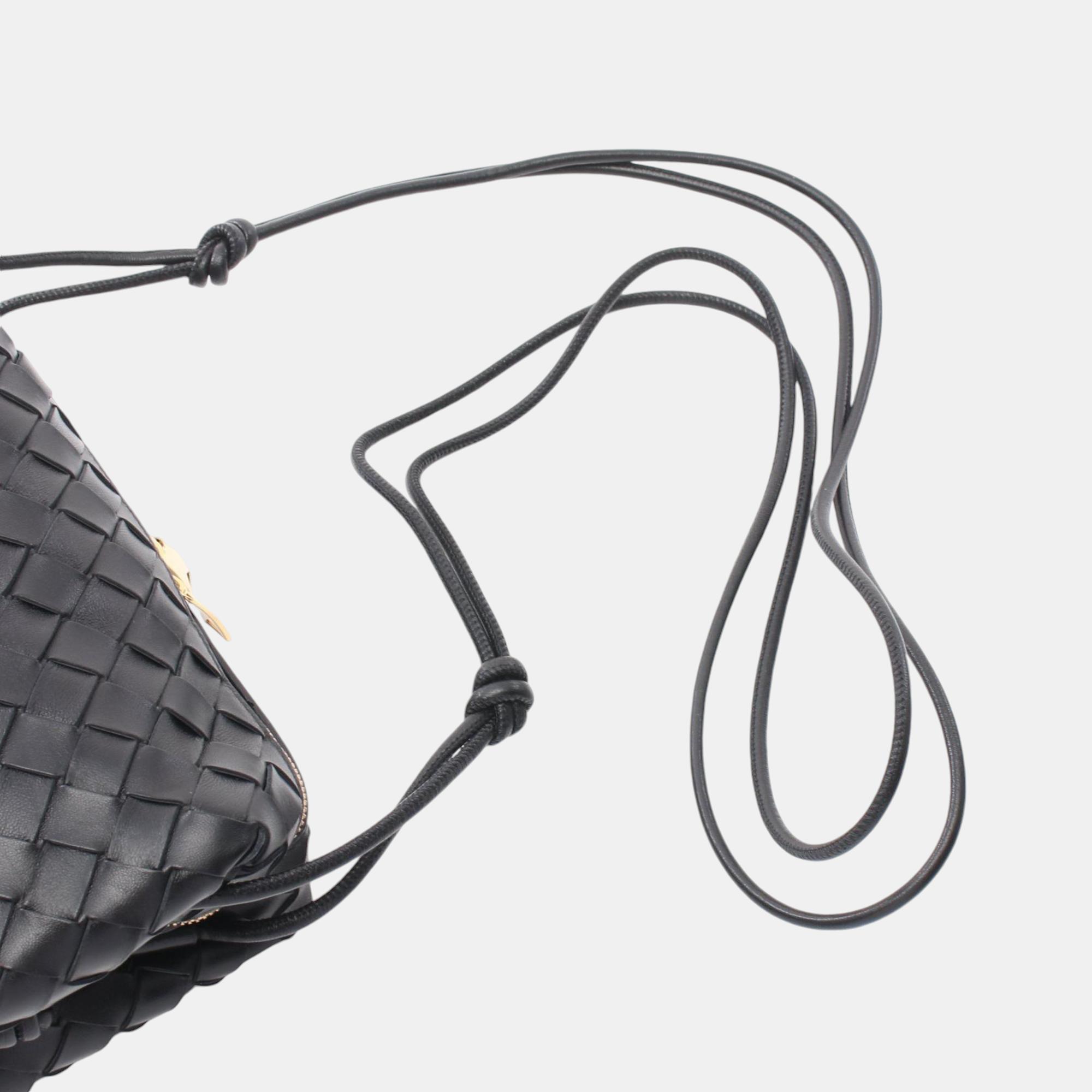 Bottega Veneta Intrecciato Small Camera Leather Black Bag