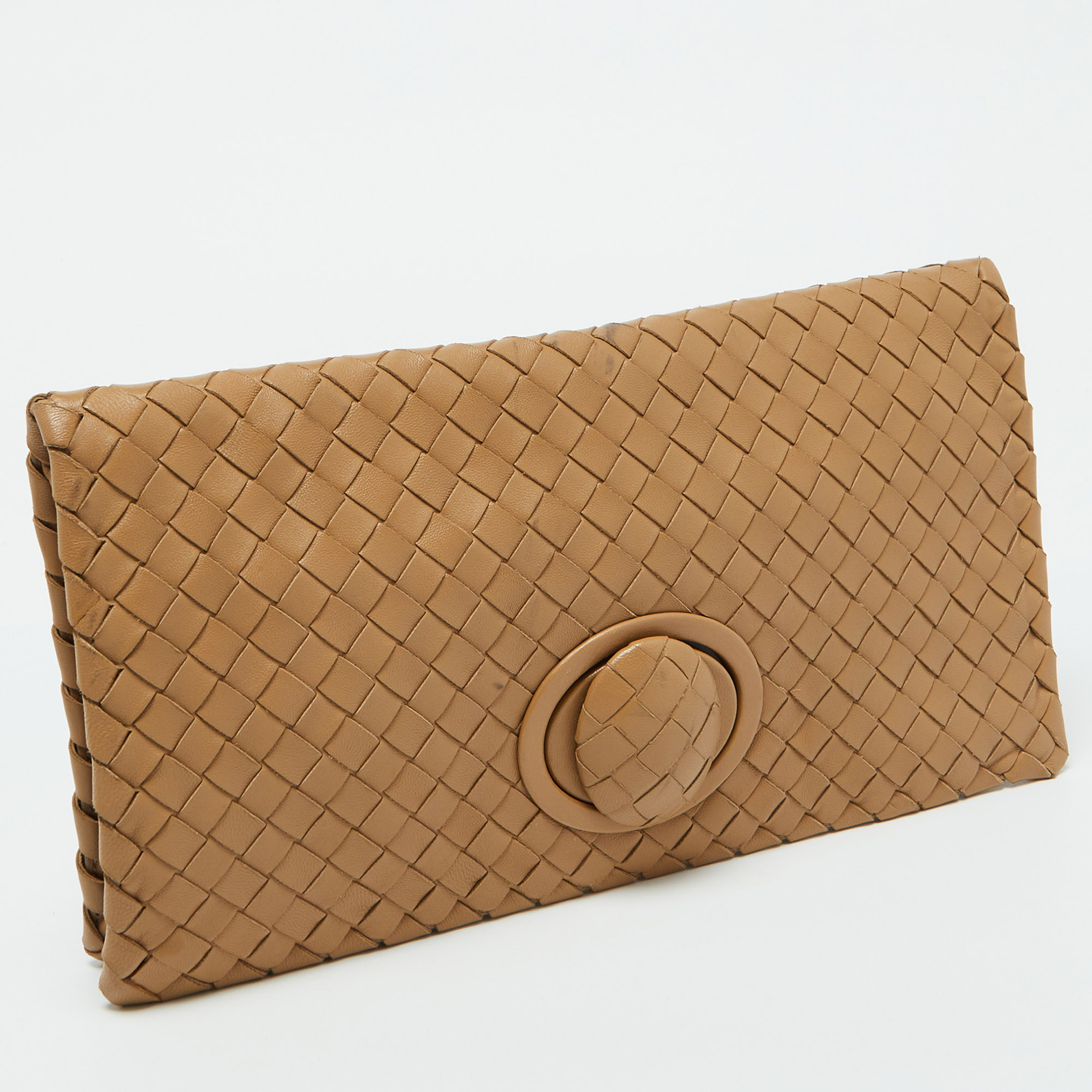 Bottega Veneta Beige Intrecciato Leather Twist Lock Flap Clutch