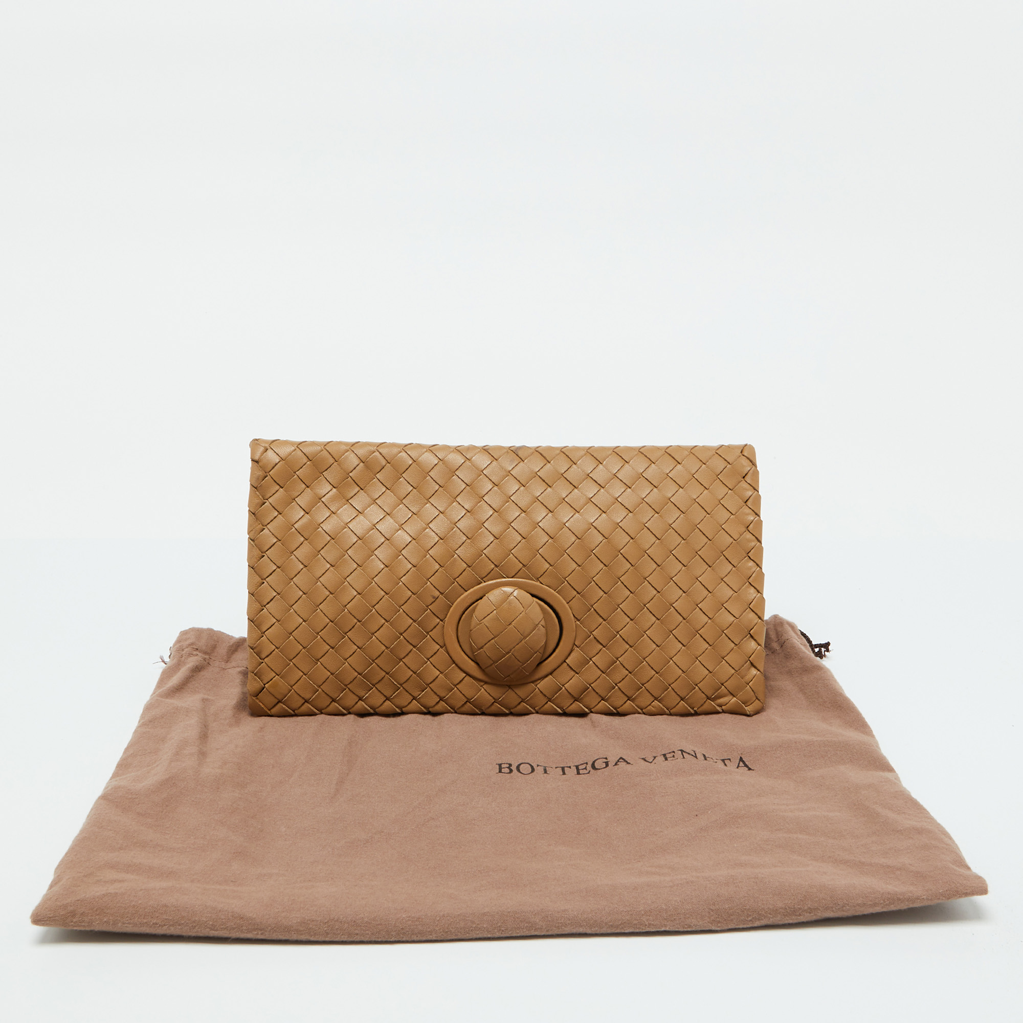 Bottega Veneta Beige Intrecciato Leather Twist Lock Flap Clutch