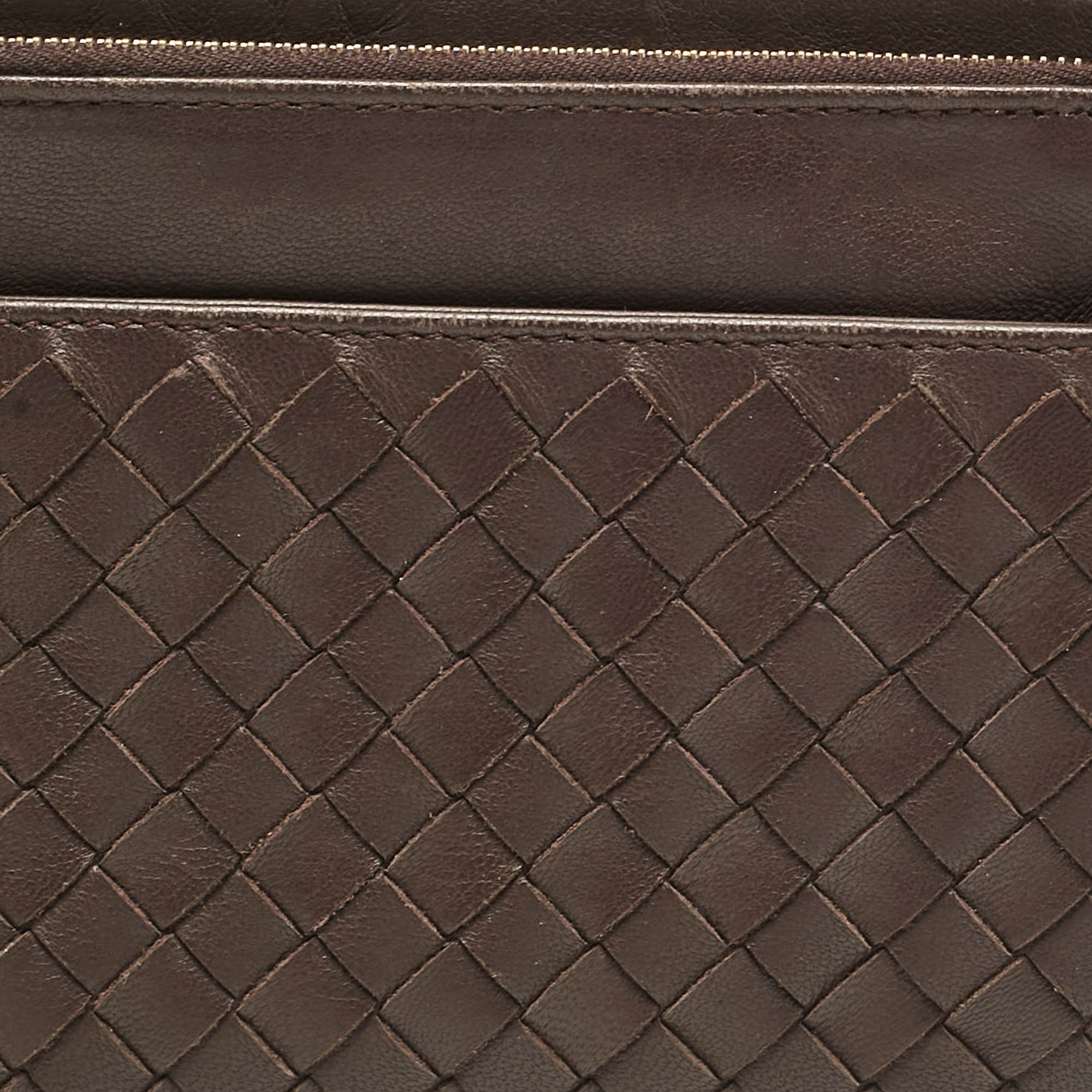 Bottega Veneta Brown Intrecciato Leather Bifold Zip Wallet