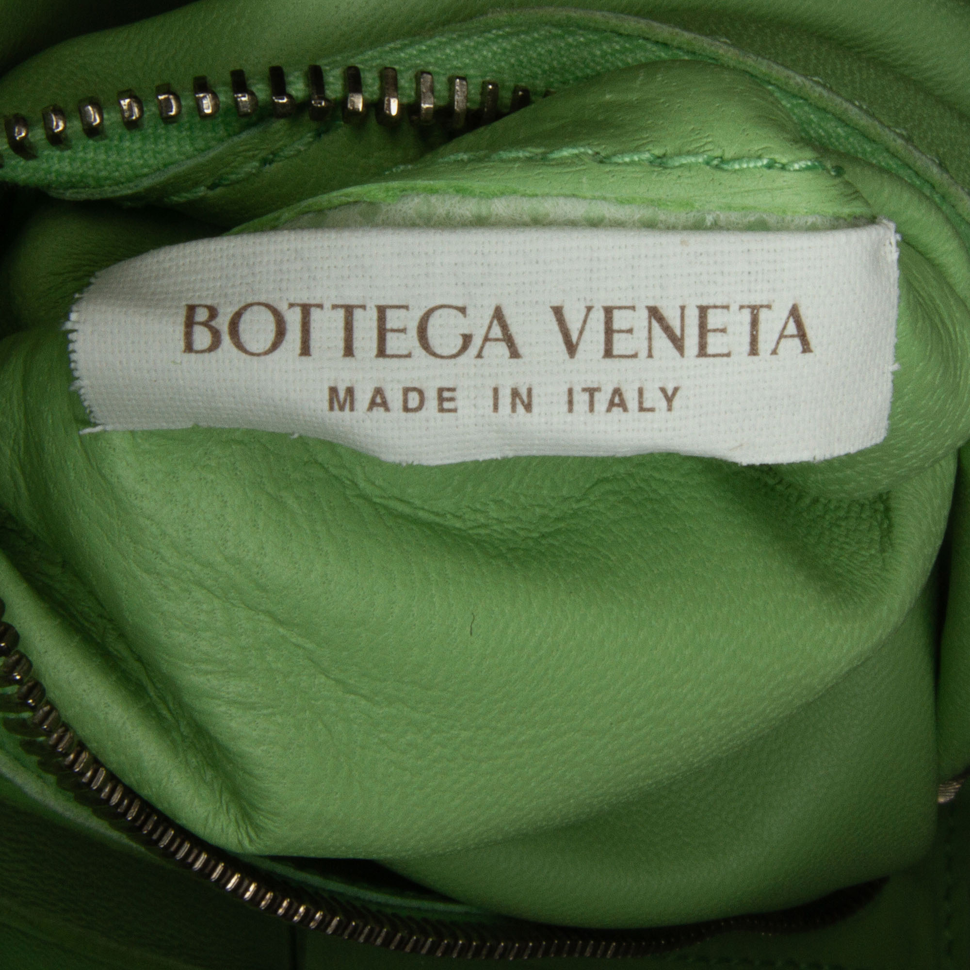 Bottega Veneta Green Leather Bottega Veneta Nappa Intrecciato Cassette Crossbody