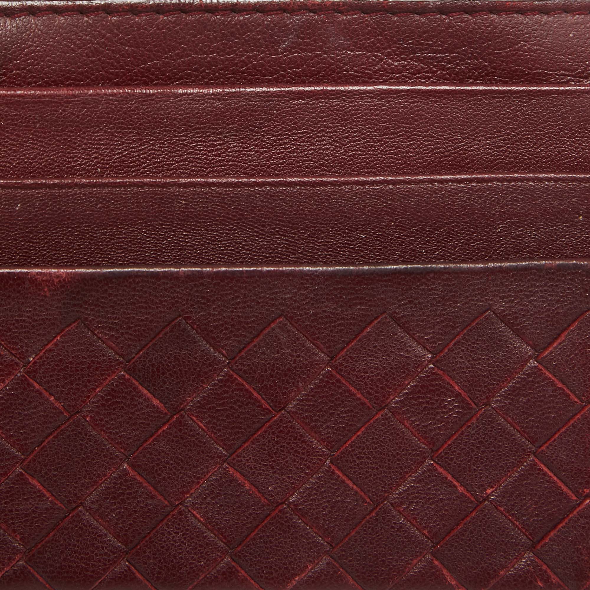 Bottega Veneta Burgundy Intrecciato Leather Zip Card Holder