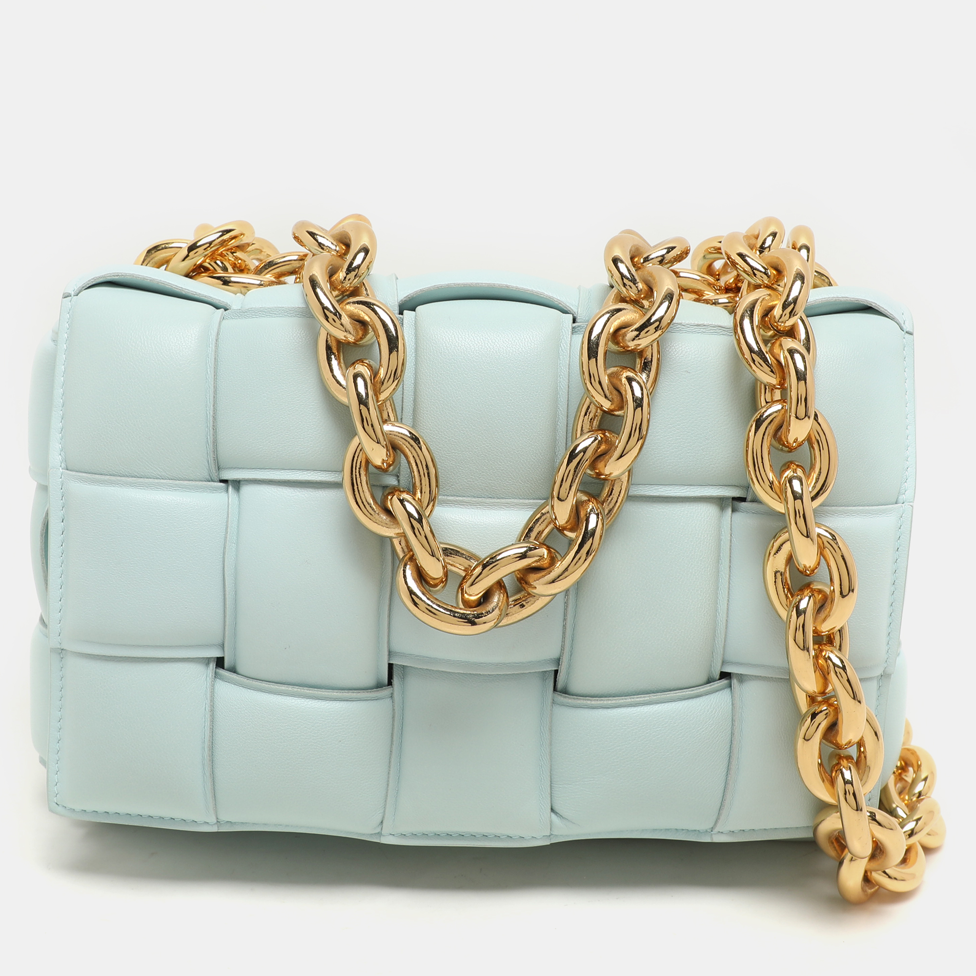 Bottega Veneta Blue Padded Intrecciato Leather Chain Cassette Shoulder Bag
Bottega Veneta Blue Padded Intrecciato Leather Chain Cassette Shoulder Bag