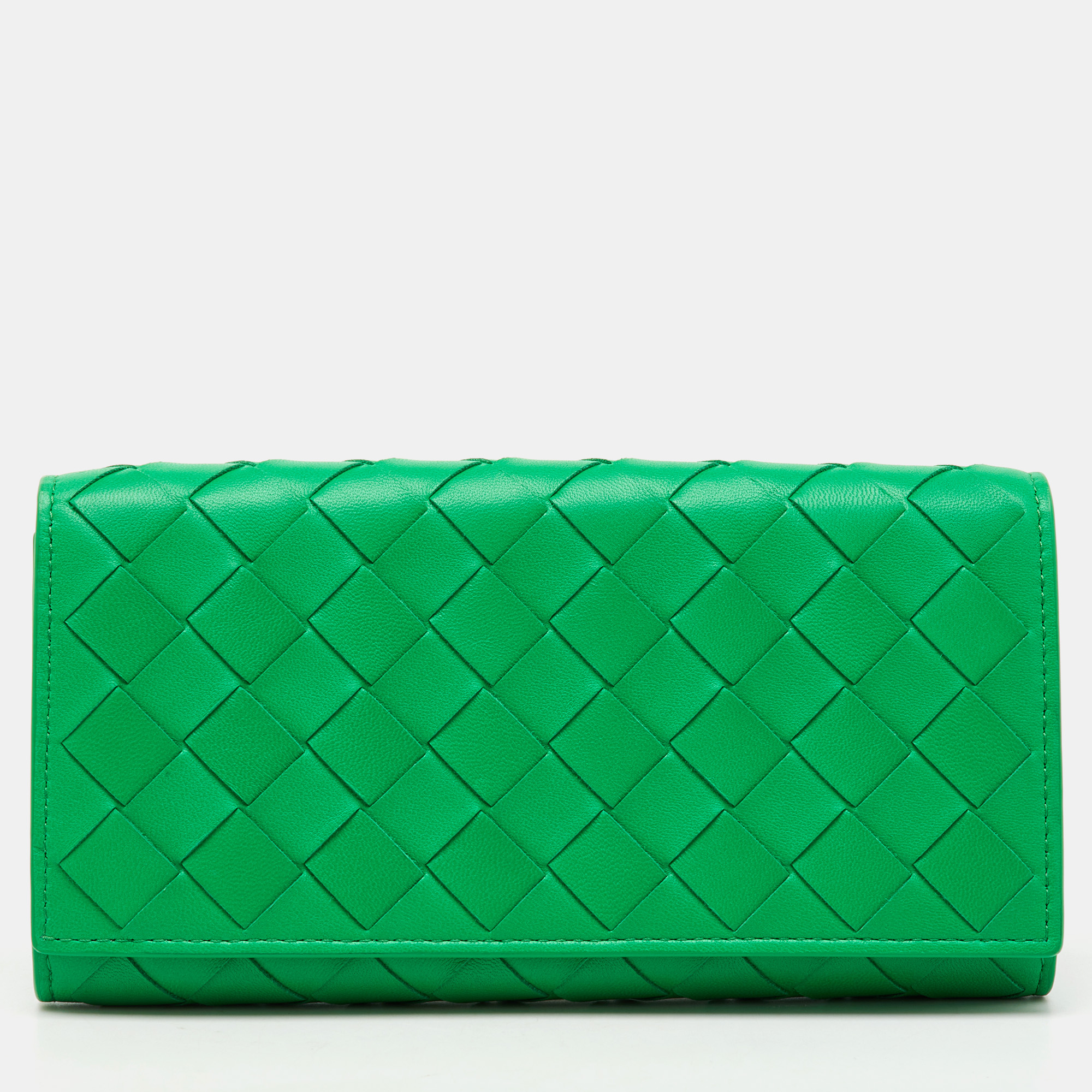 Bottega Veneta Green Intrecciato Leather Flap Continental Wallet
Bottega Veneta Green Intrecciato Leather Flap Continental Wallet