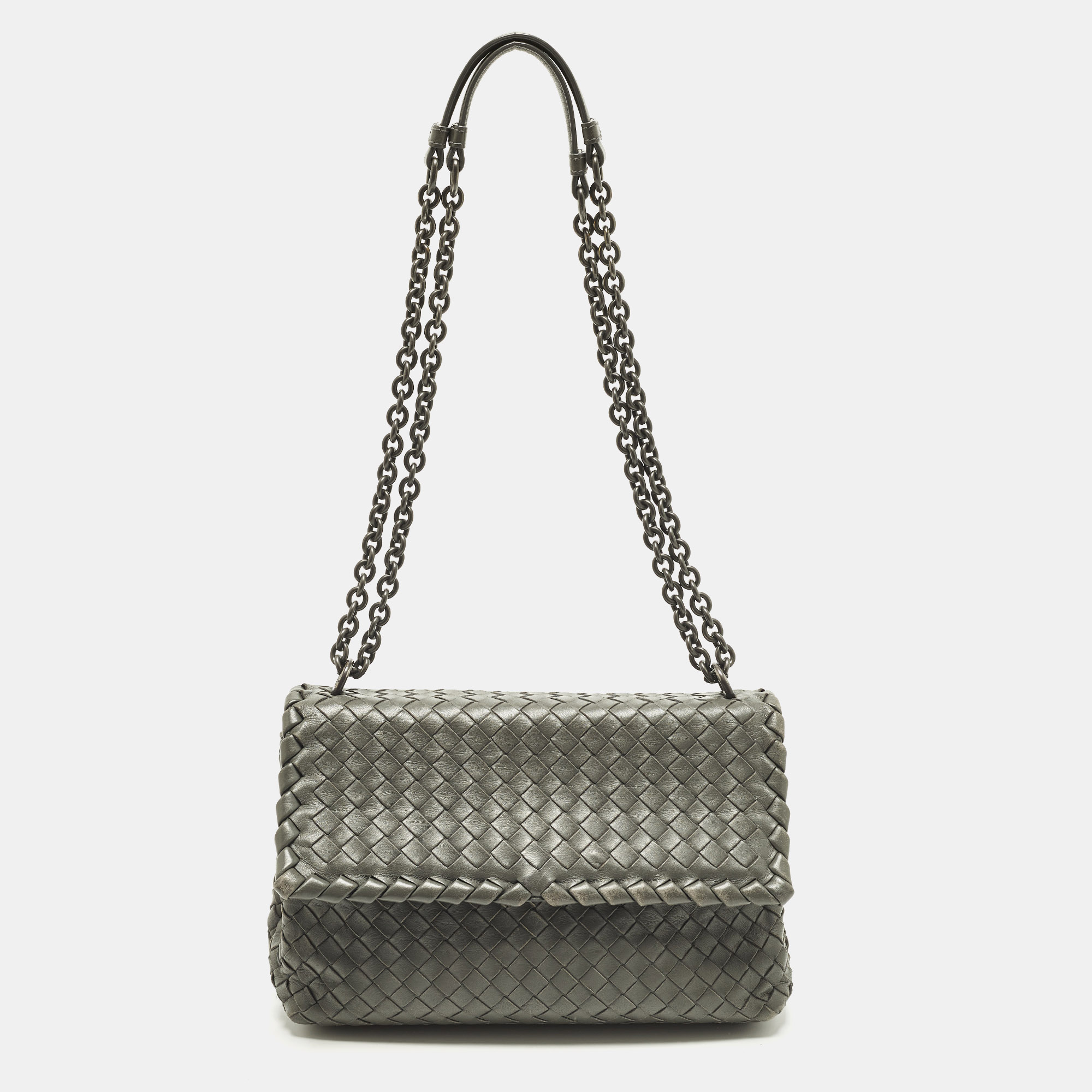 Bottega Veneta Olimpia Grey Intrecciato Leather Shoulder Bag
Bottega Veneta Olimpia Grey Intrecciato Leather Shoulder Bag