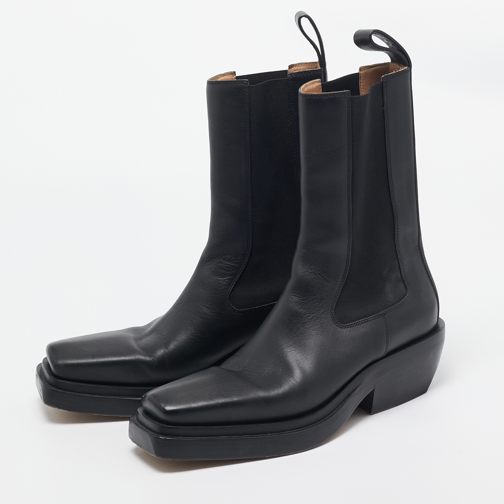 Bottega Veneta Black Leather Chelsea Boots Size 37.5