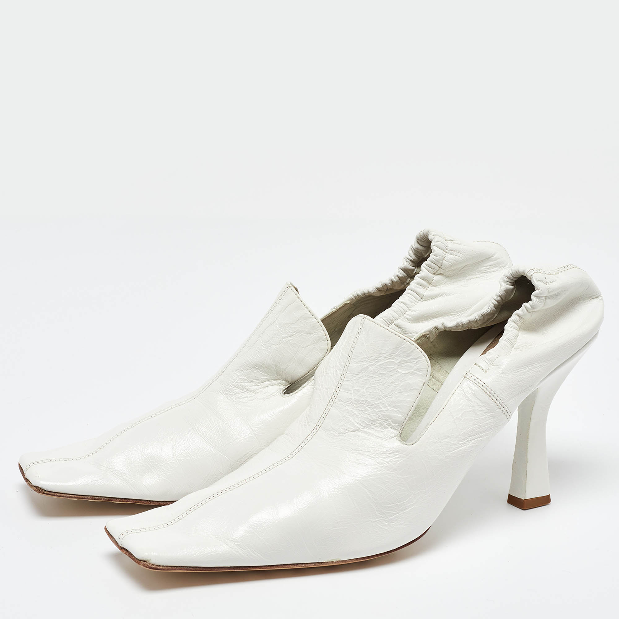 Bottega Veneta White Leather Square Toe Pumps Size 38