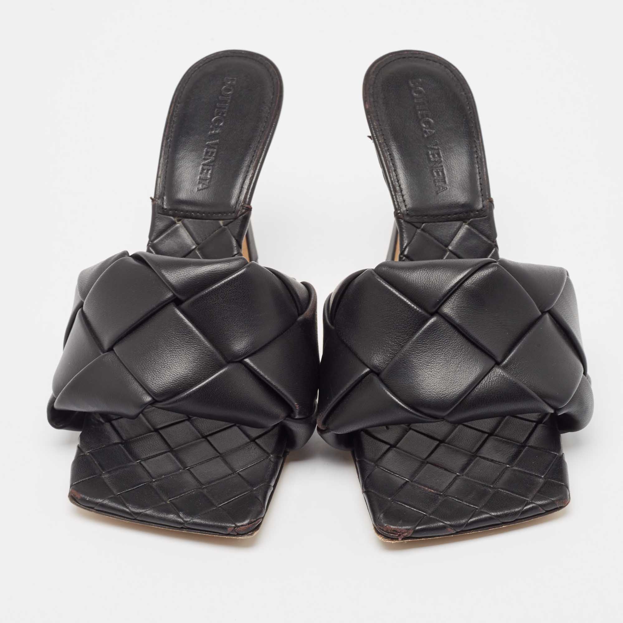 Bottega Veneta Black Woven Leather Lido Slide Sandals Size 36