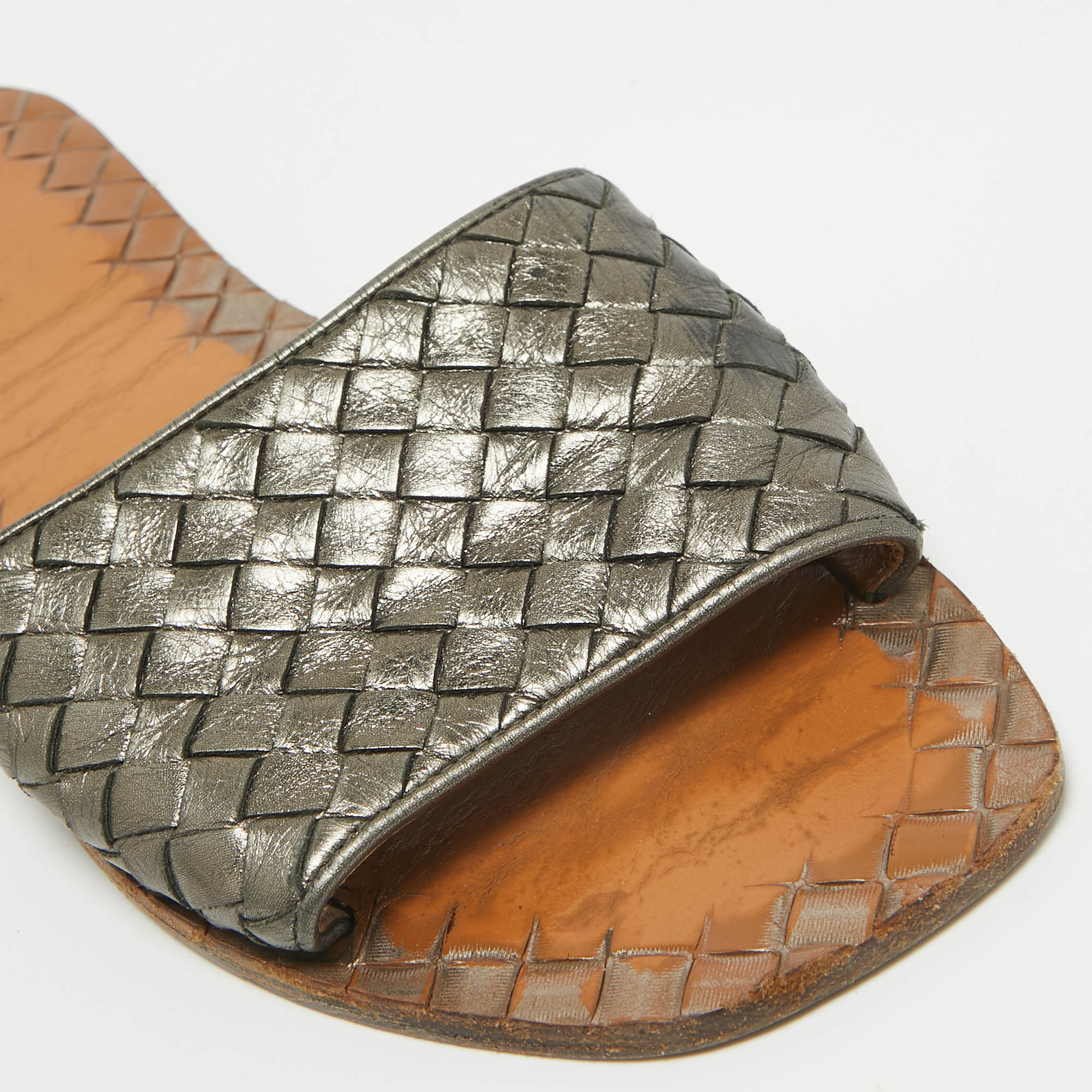 Bottega Veneta Metallic Grey Intrecciato Leather Flat Slides Size 39