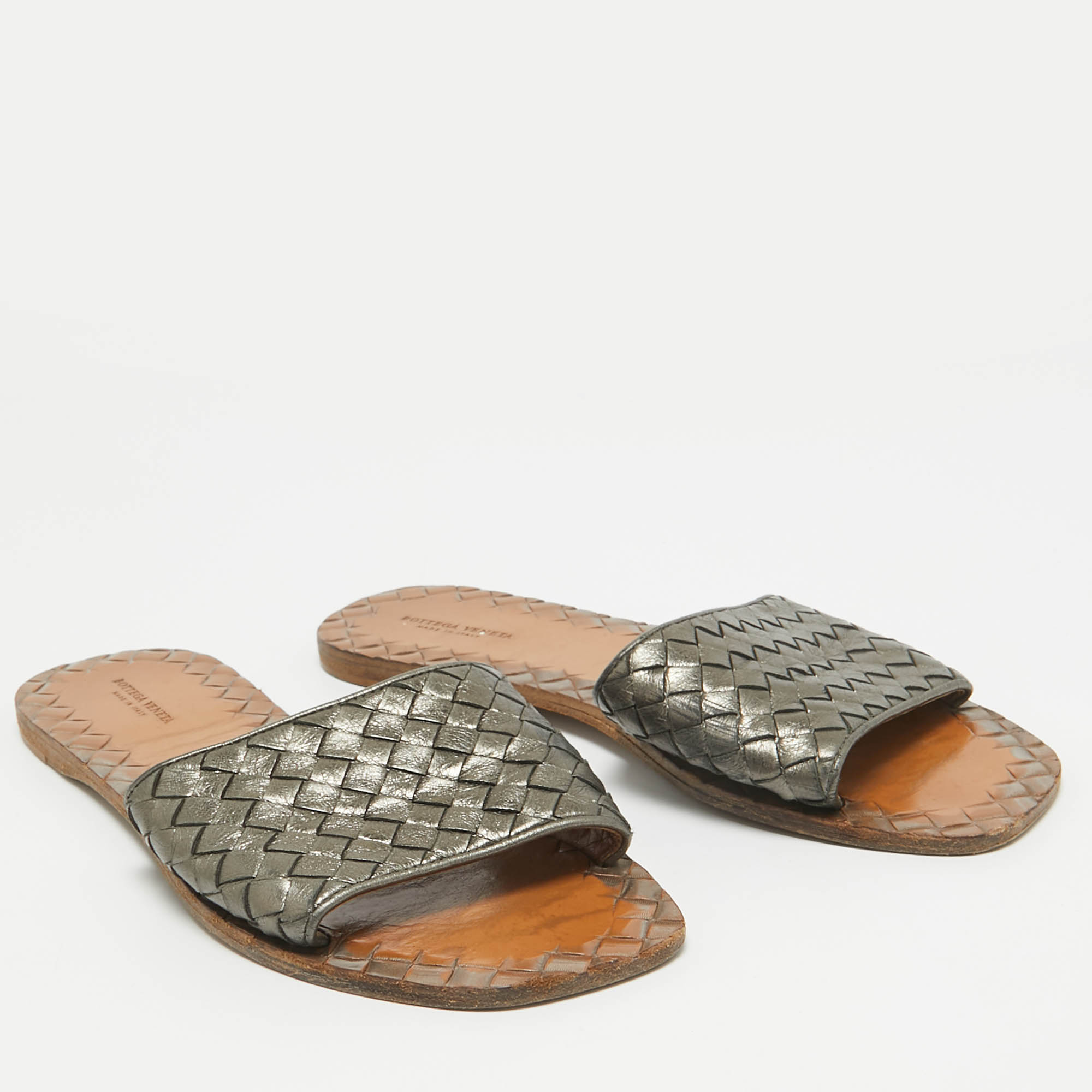 Bottega Veneta Metallic Grey Intrecciato Leather Flat Slides Size 39